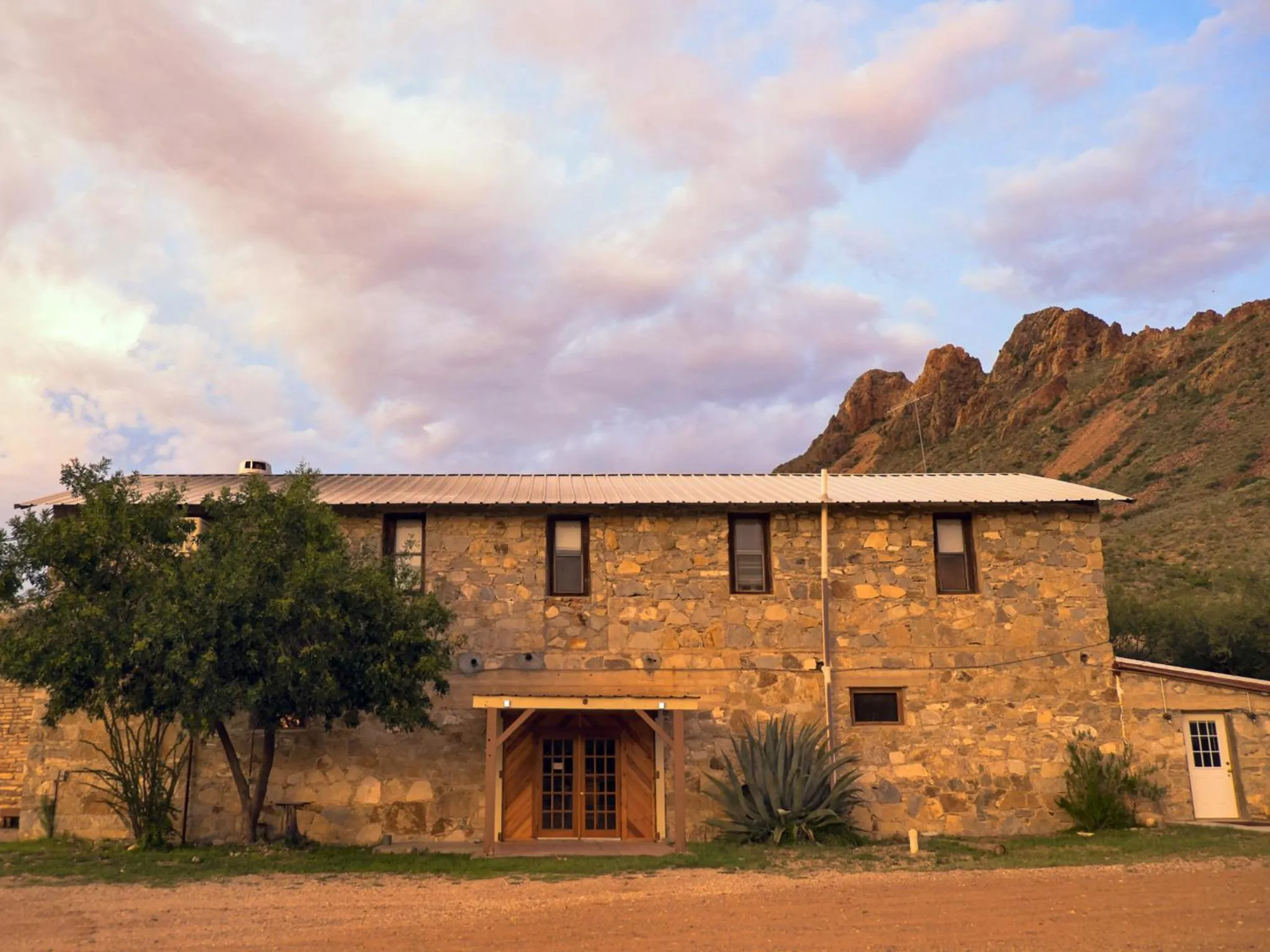 Day in Terlingua Ranch Lodge