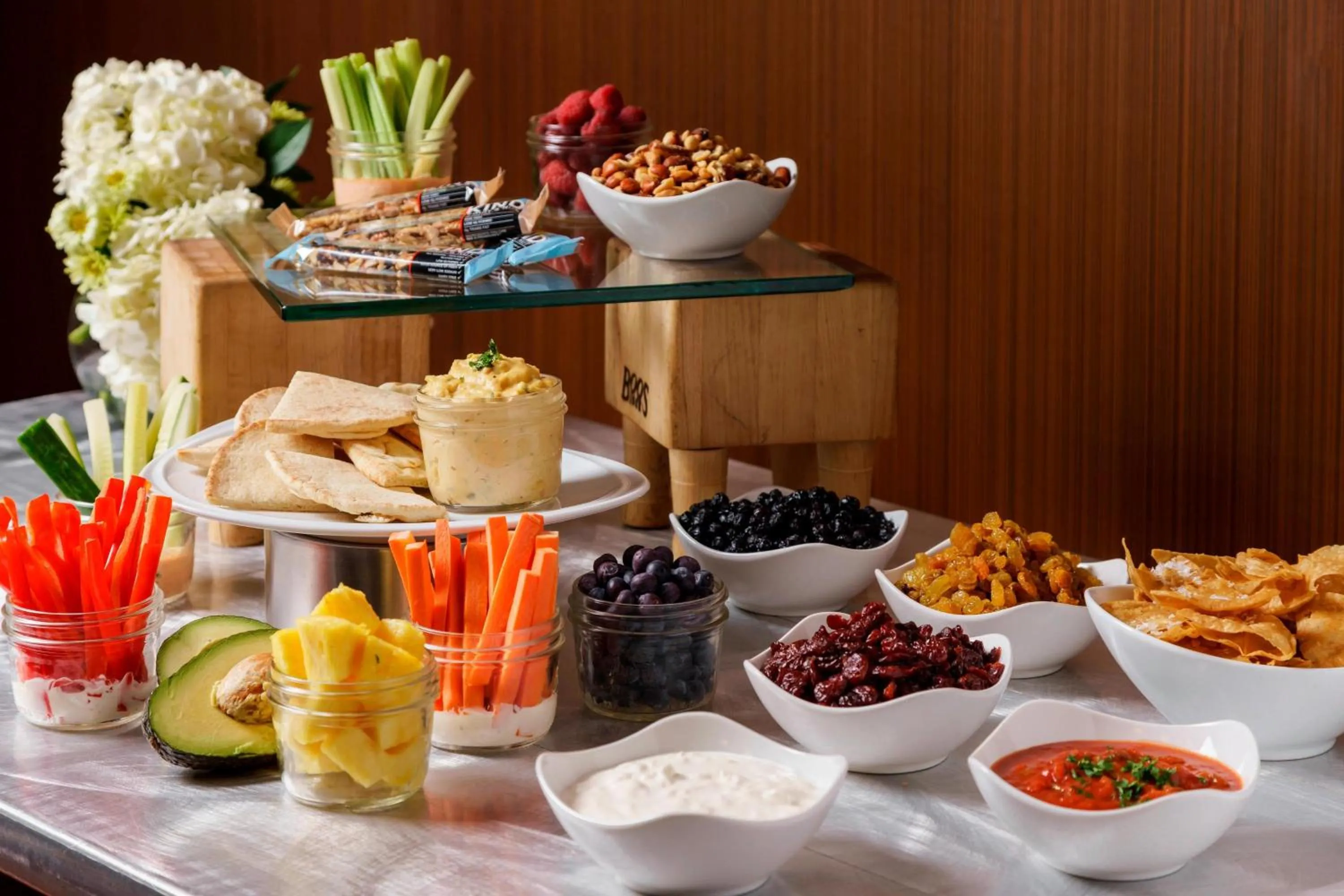 Meeting/conference room in Courtyard Chicago Downtown/Magnificent Mile