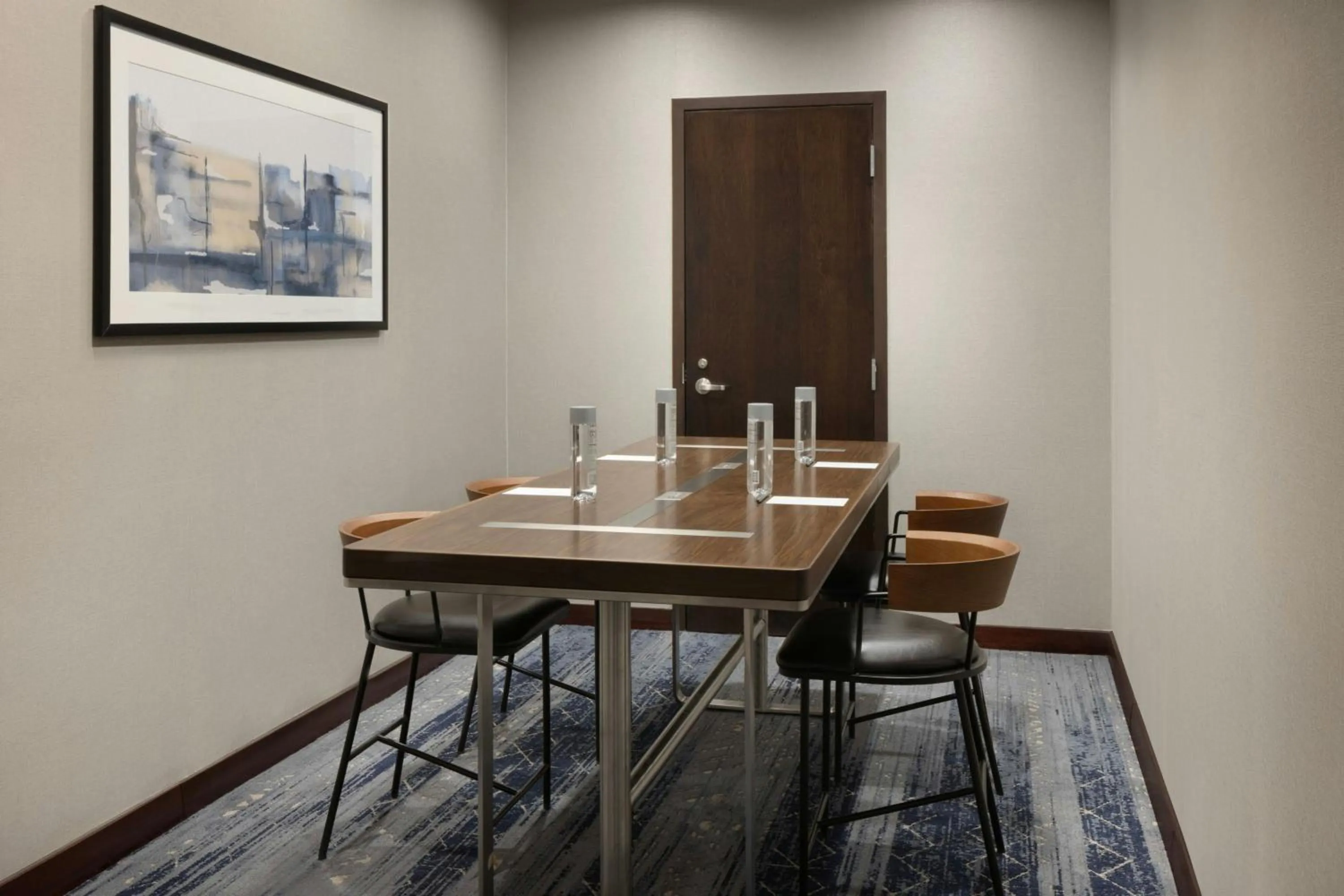 Meeting/conference room in Courtyard Chicago Downtown/Magnificent Mile