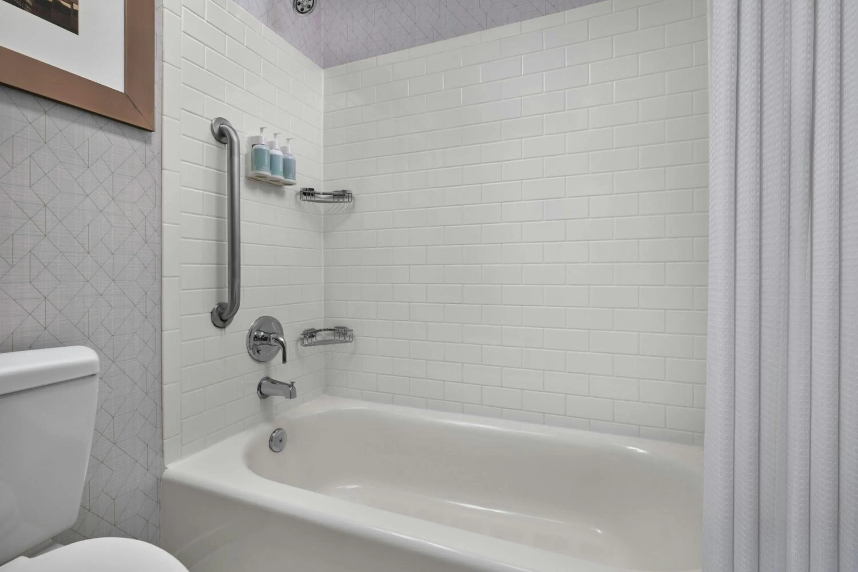 Photo of the whole room in SpringHill Suites Chicago Downtown/River North