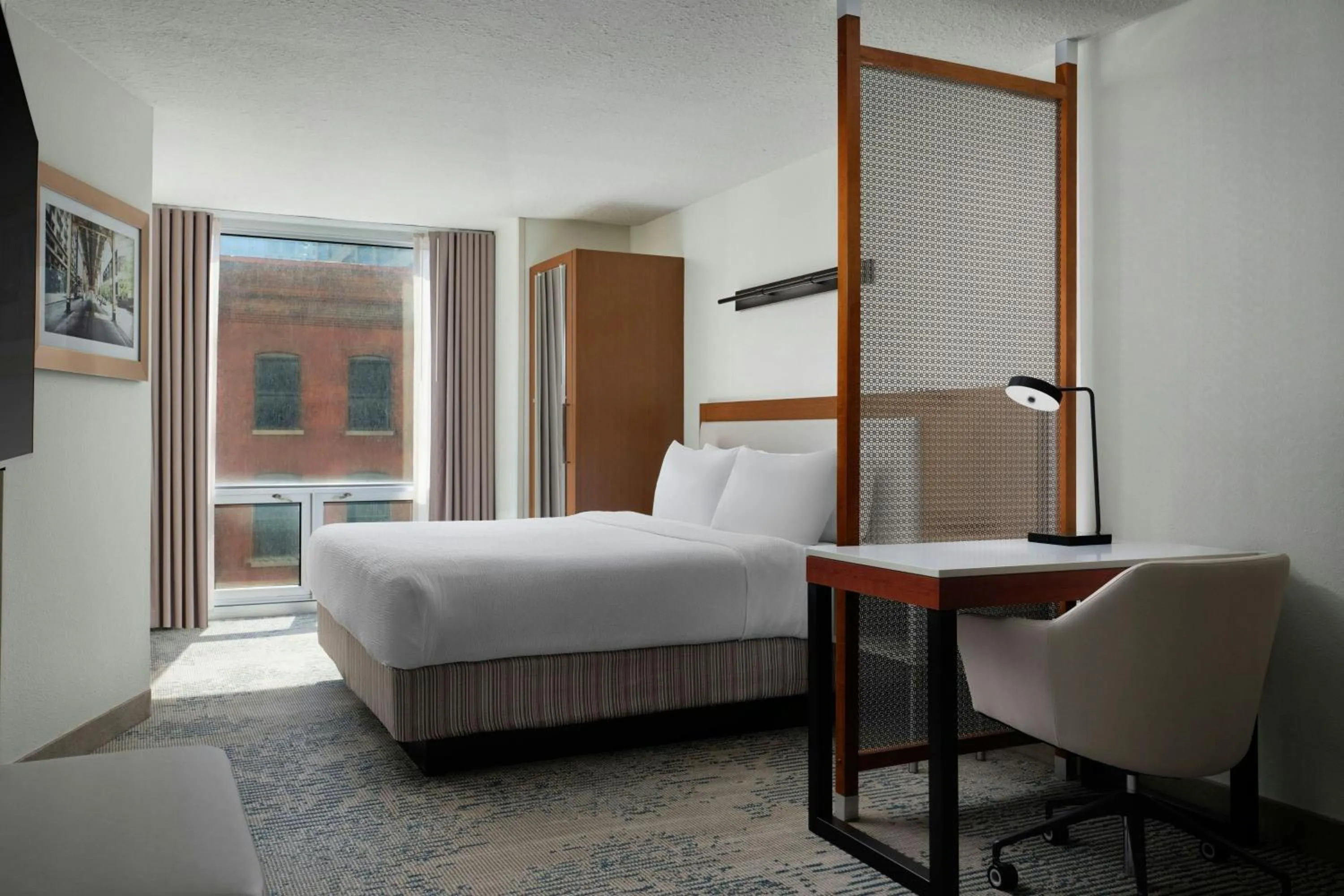 Photo of the whole room, Bed in SpringHill Suites Chicago Downtown/River North