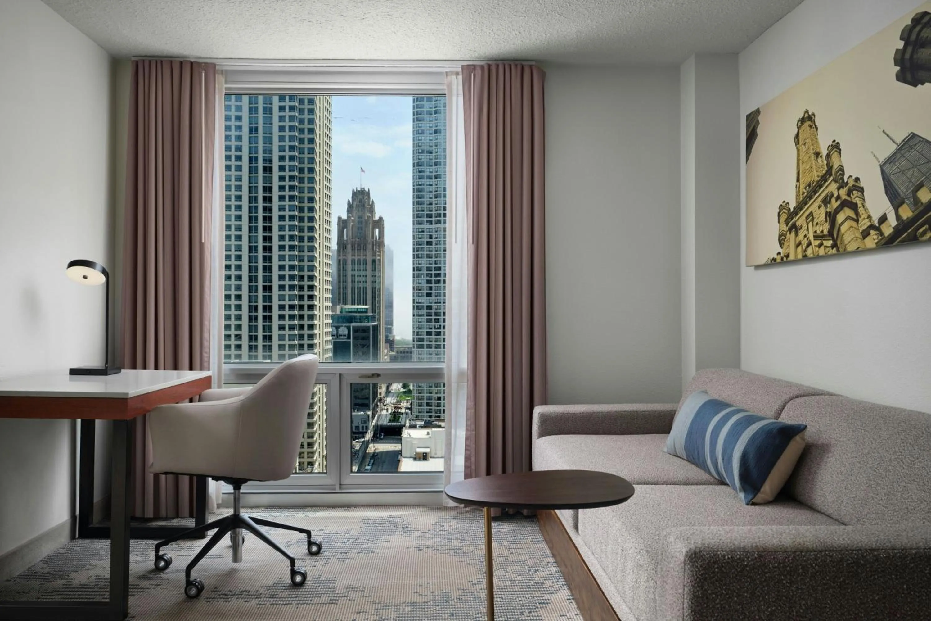Photo of the whole room in SpringHill Suites Chicago Downtown/River North