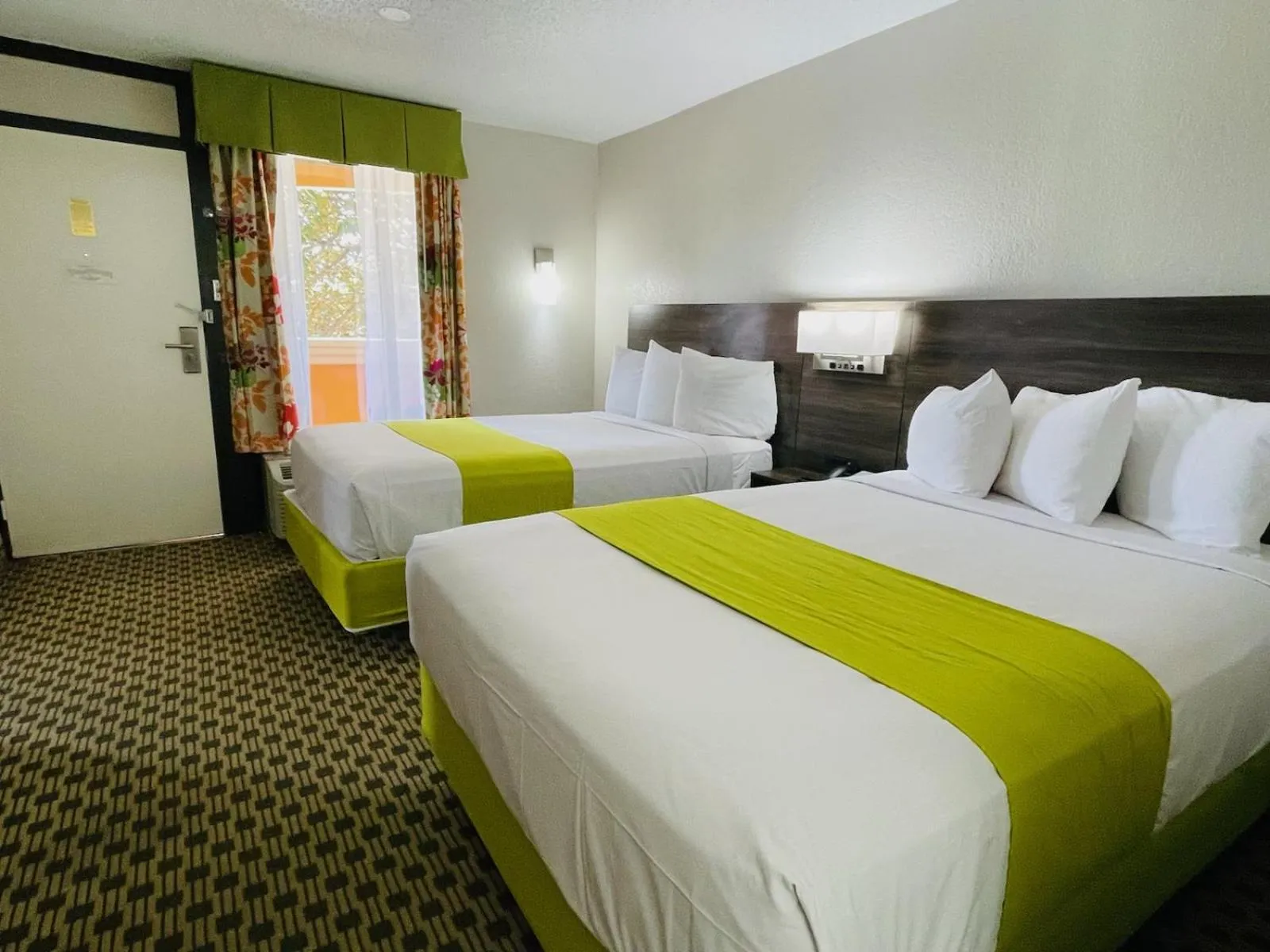 Bed in Days Inn by Wyndham Irving Grapevine DFW Airport North
