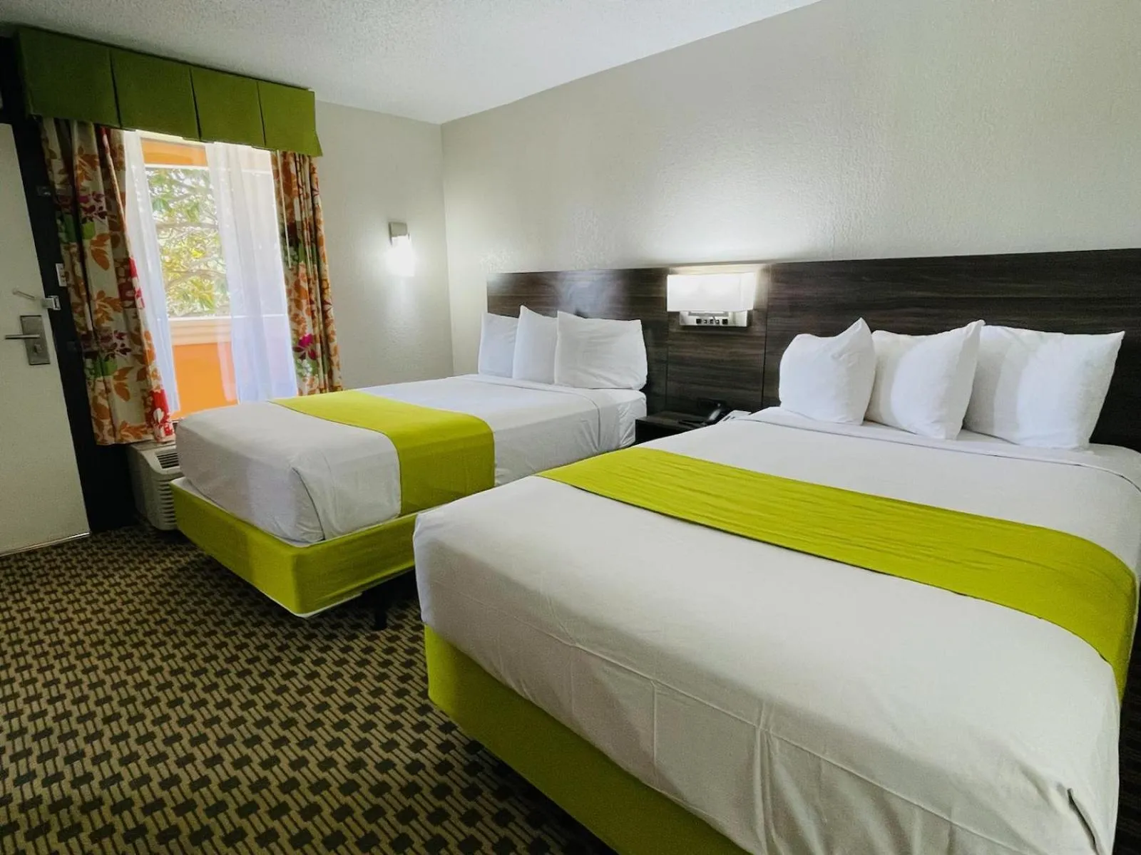 Bed in Days Inn by Wyndham Irving Grapevine DFW Airport North