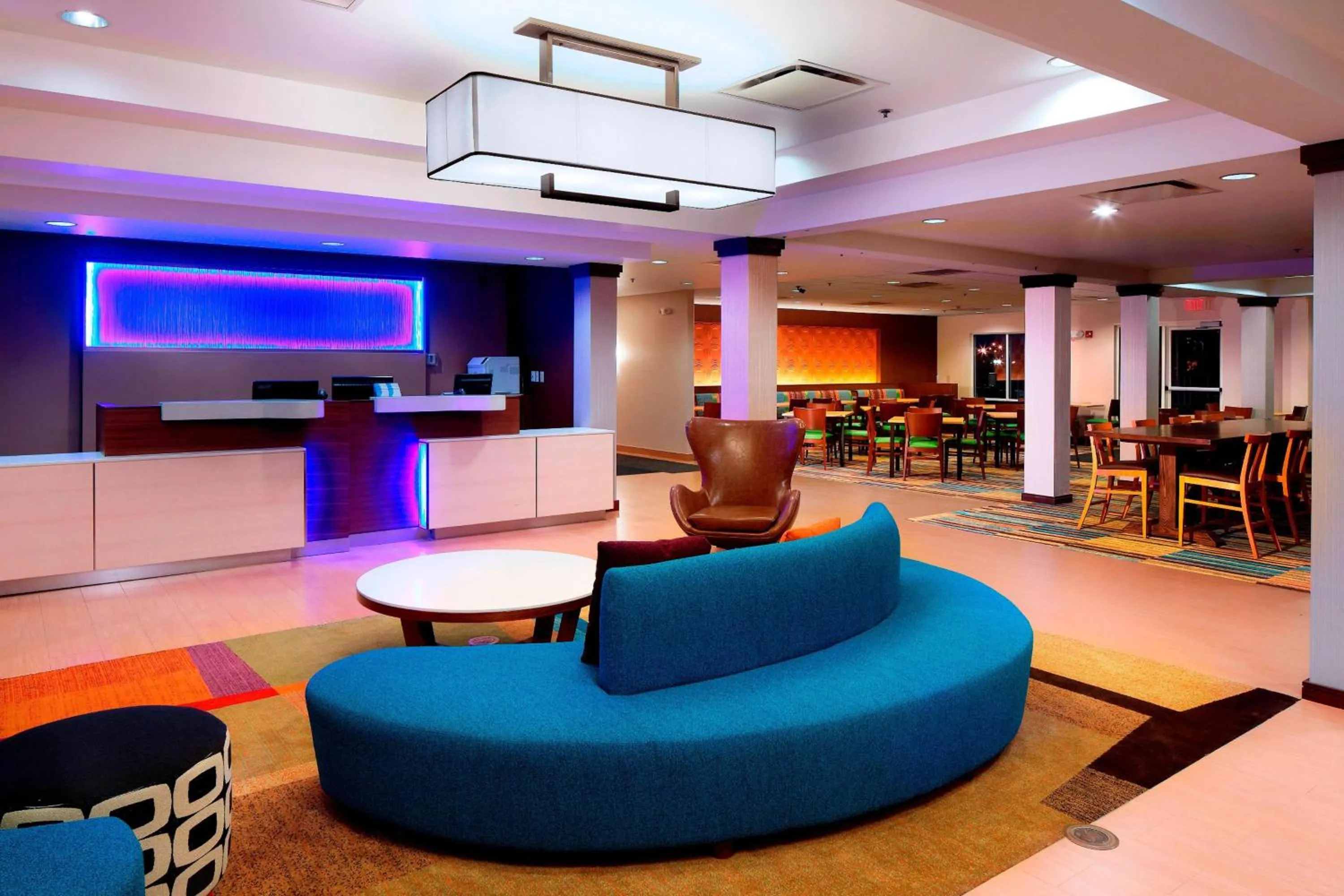 Lobby or reception in Fairfield Inn & Suites by Marriott Newark Liberty International Airport