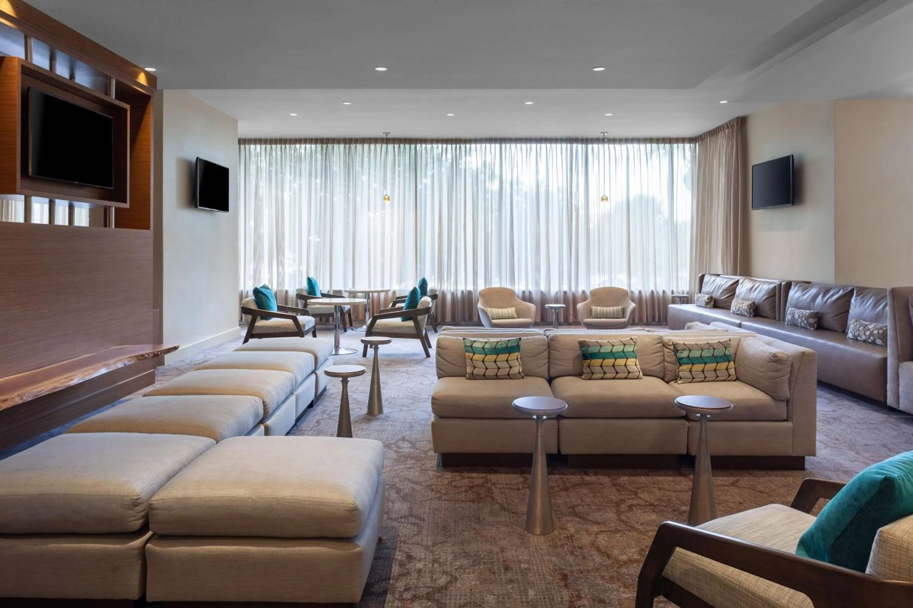 Restaurant/places to eat in Hilton Beachfront Resort & Spa Hilton Head Island