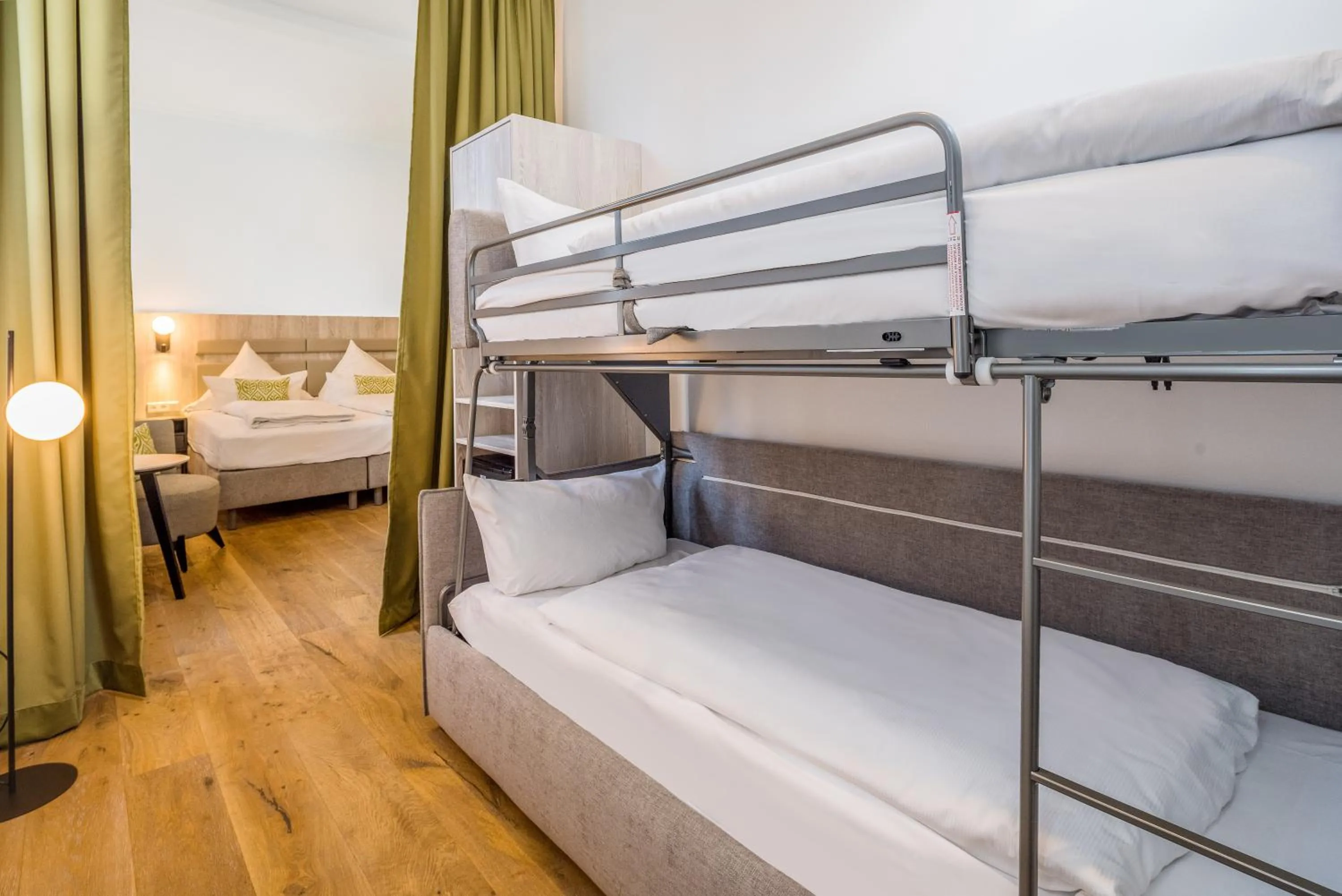 Bedroom, Bed in Parkhotel Wangerooge