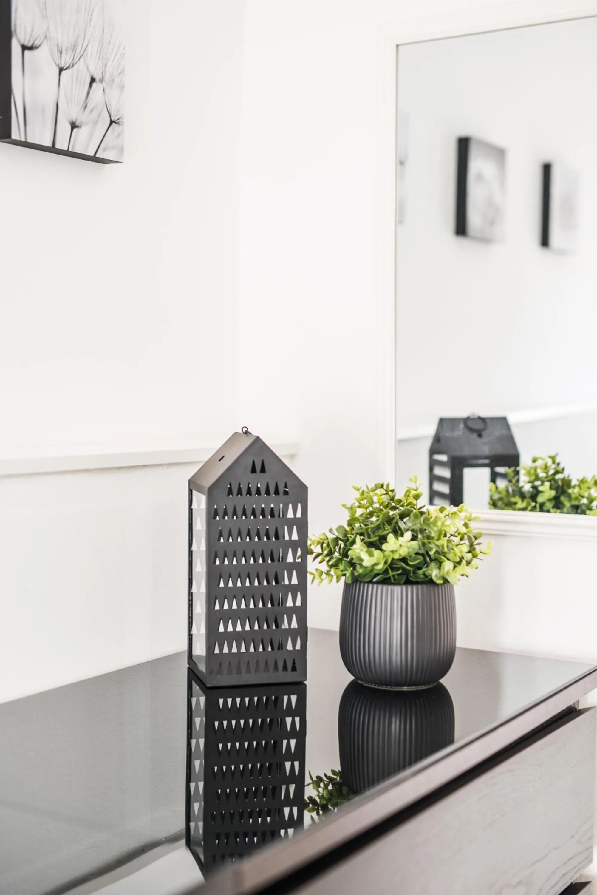 Decorative detail in Apartment Mario
