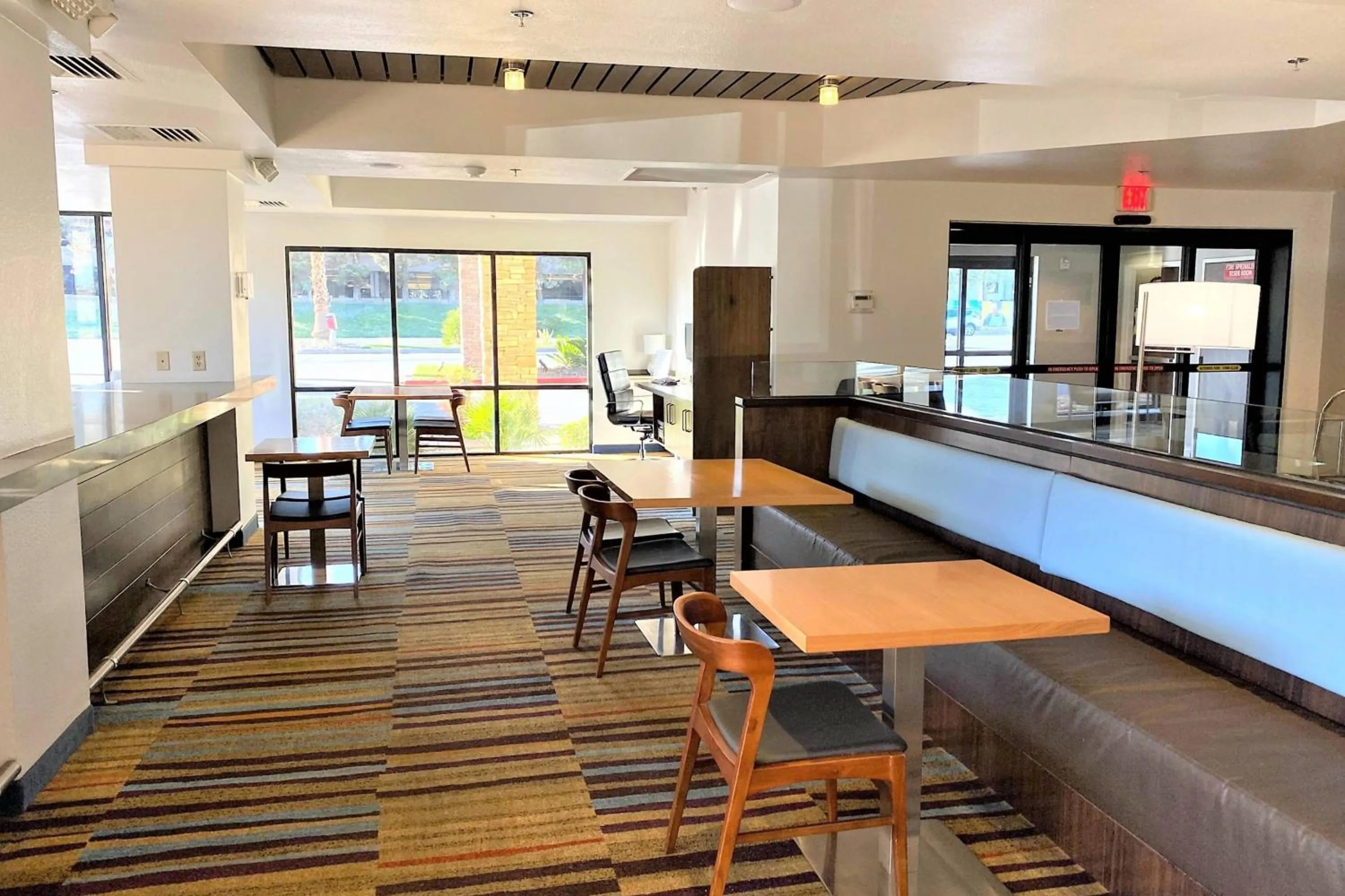 Restaurant/places to eat in Fairfield Inn Las Vegas Convention Center