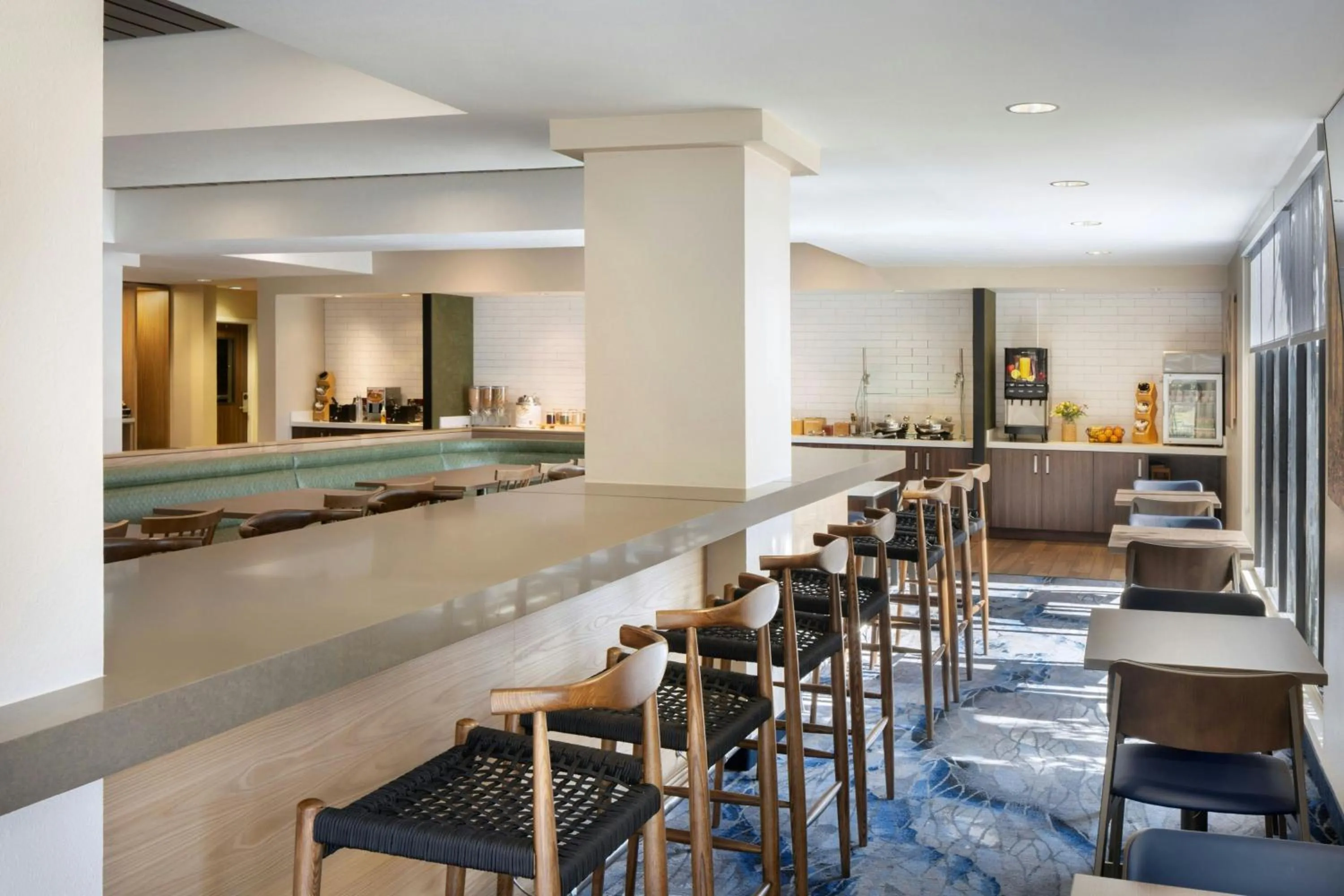 Restaurant/places to eat in Fairfield Inn Las Vegas Convention Center