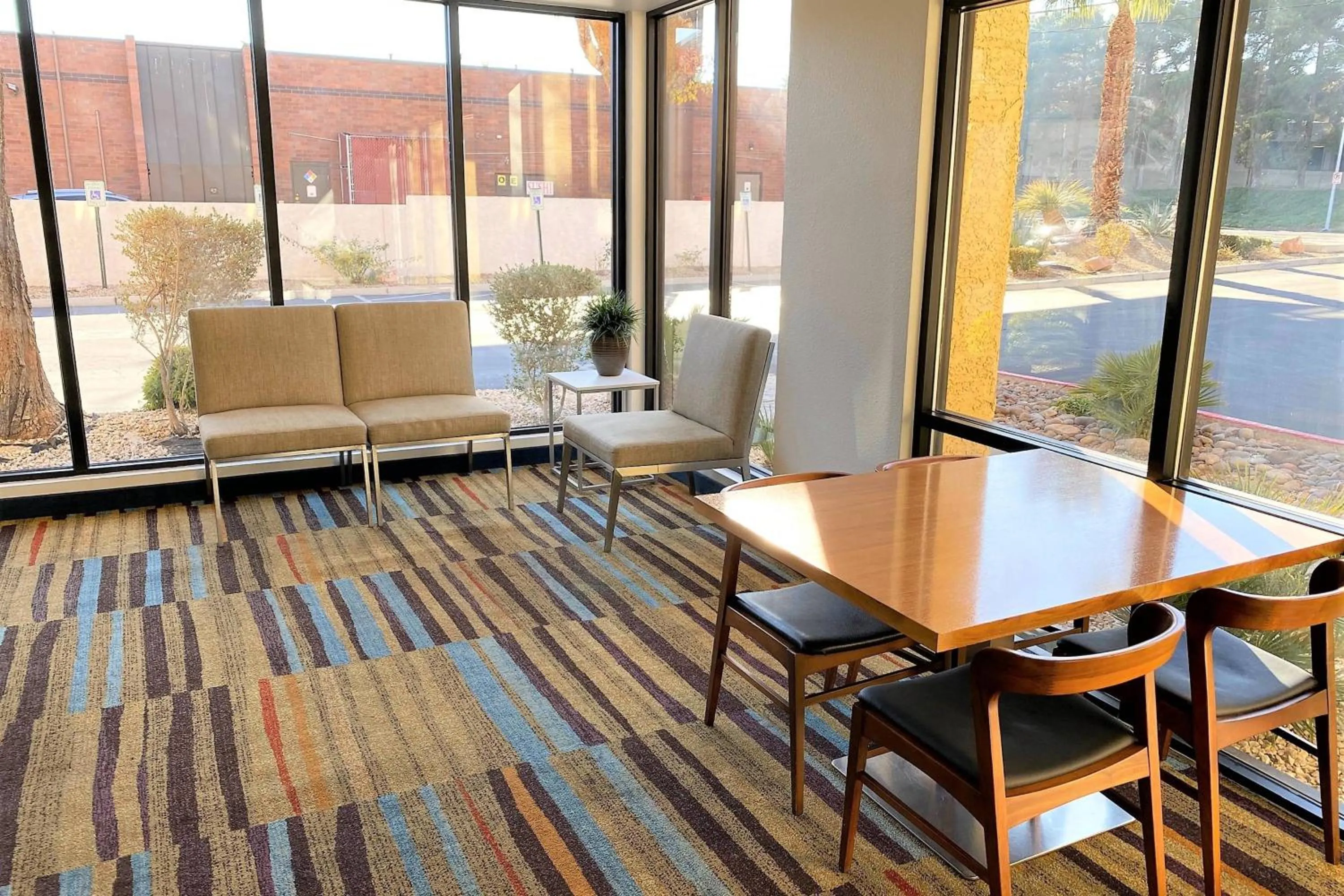 Restaurant/places to eat in Fairfield Inn Las Vegas Convention Center