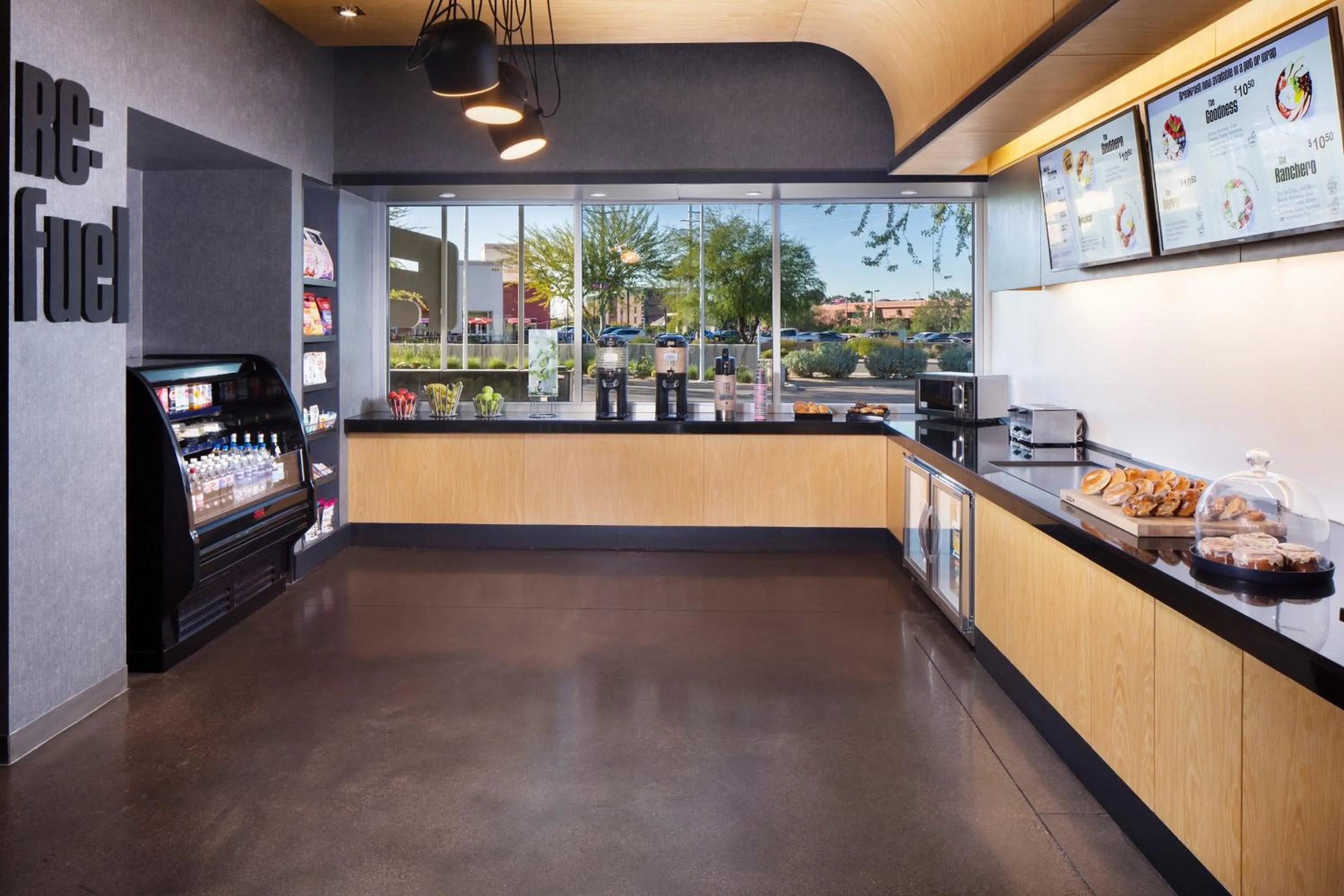 Restaurant/places to eat in Aloft Tempe