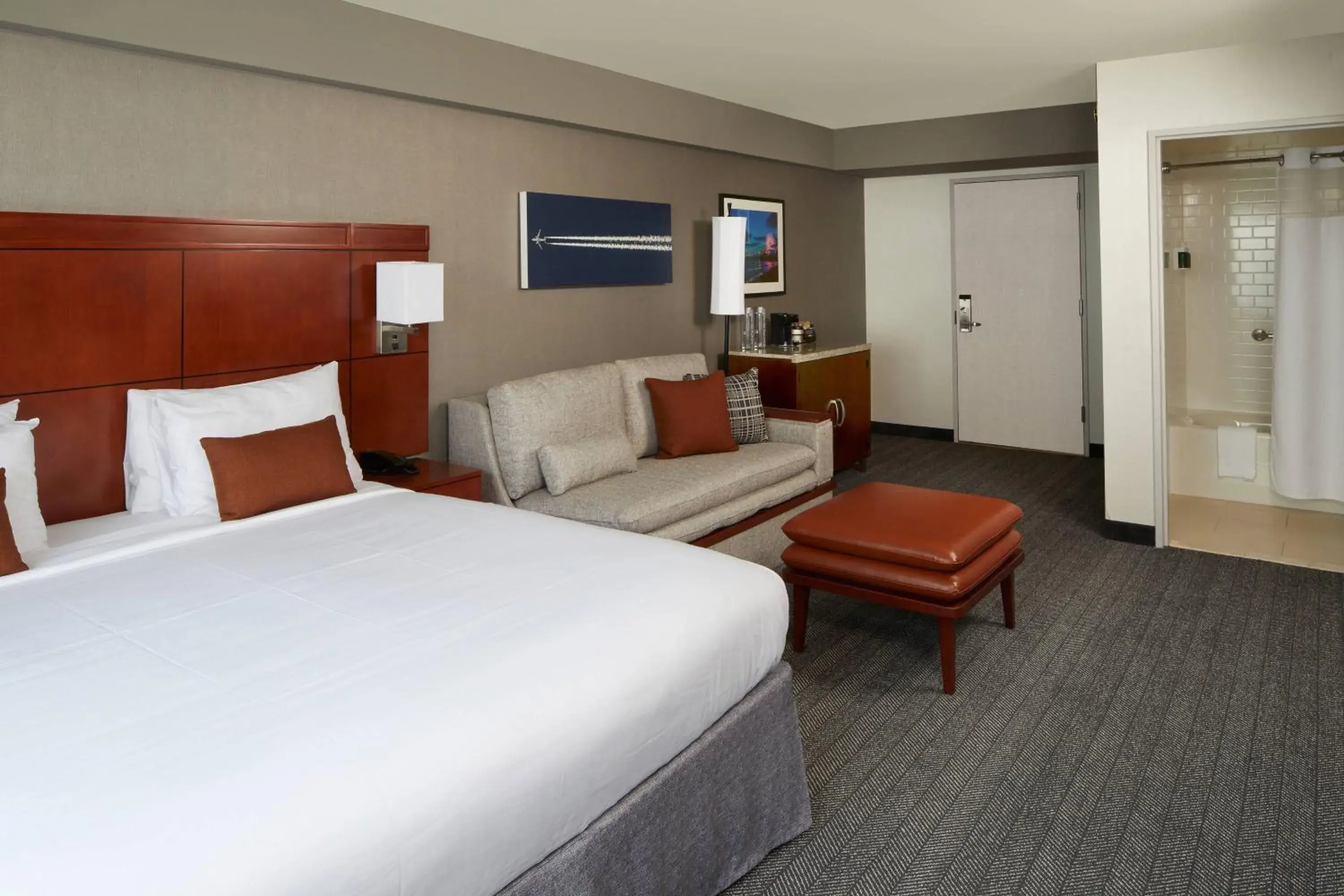 King Room with Sofa Bed - Hearing Accessible in Courtyard by Marriott Los Angeles LAX / Century Boulevard King Room with Sofa Bed - Hearing Accessible in Courtyard by Marriott Los Angeles LAX / Century Boulevard