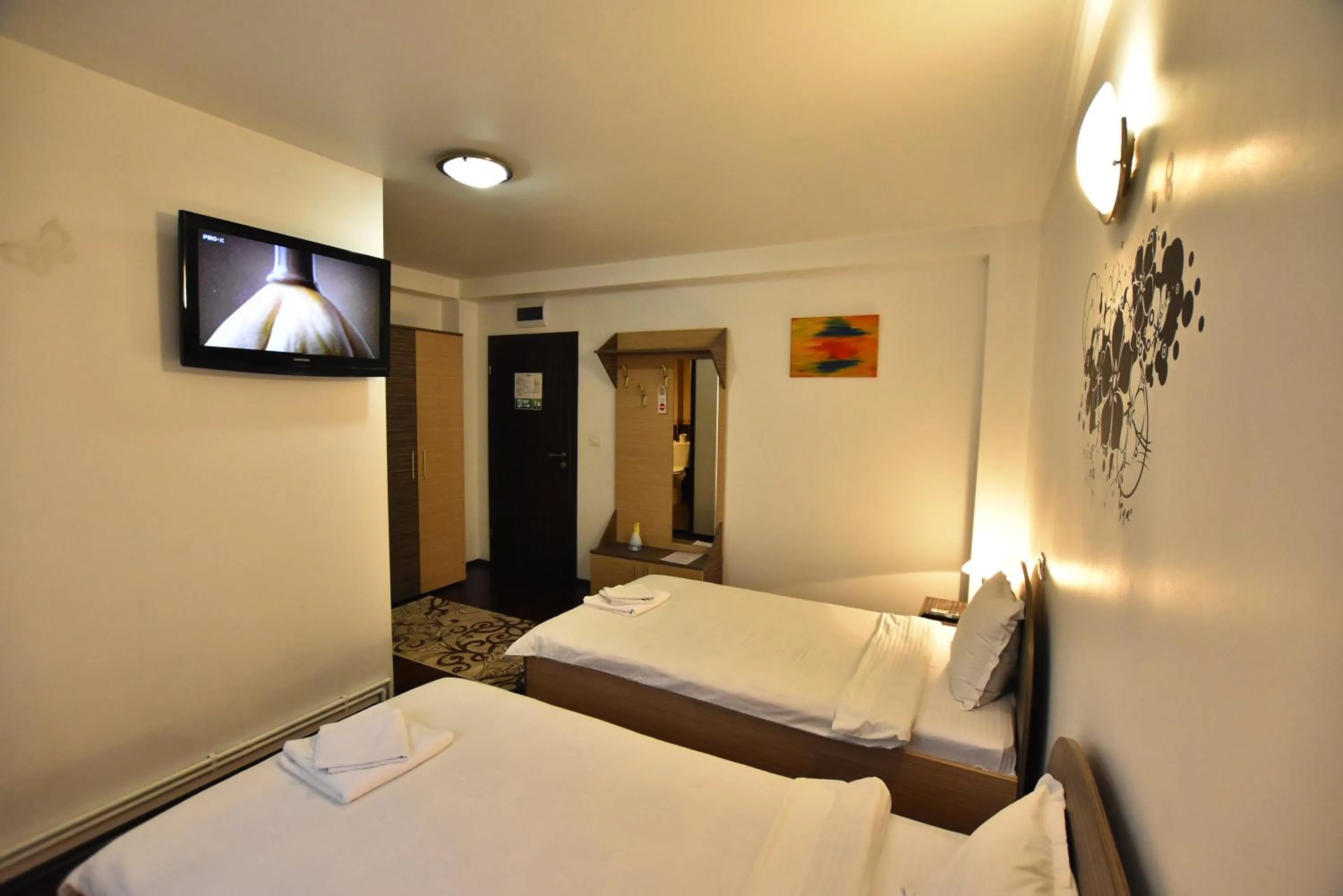 Photo of the whole room, Bed in Hotel Euphoria