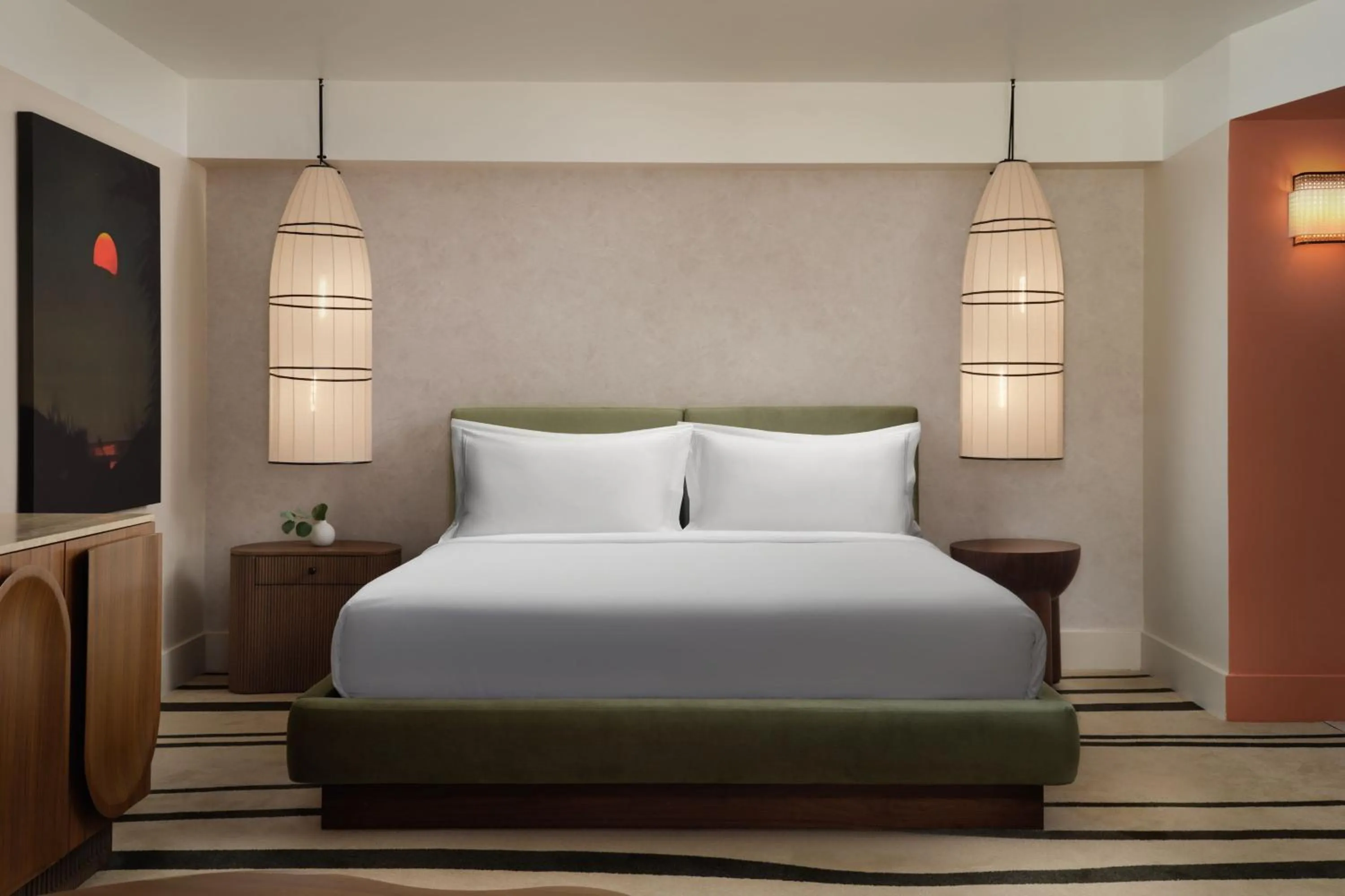 Photo of the whole room, Bed in Sandbourne Santa Monica, Autograph Collection