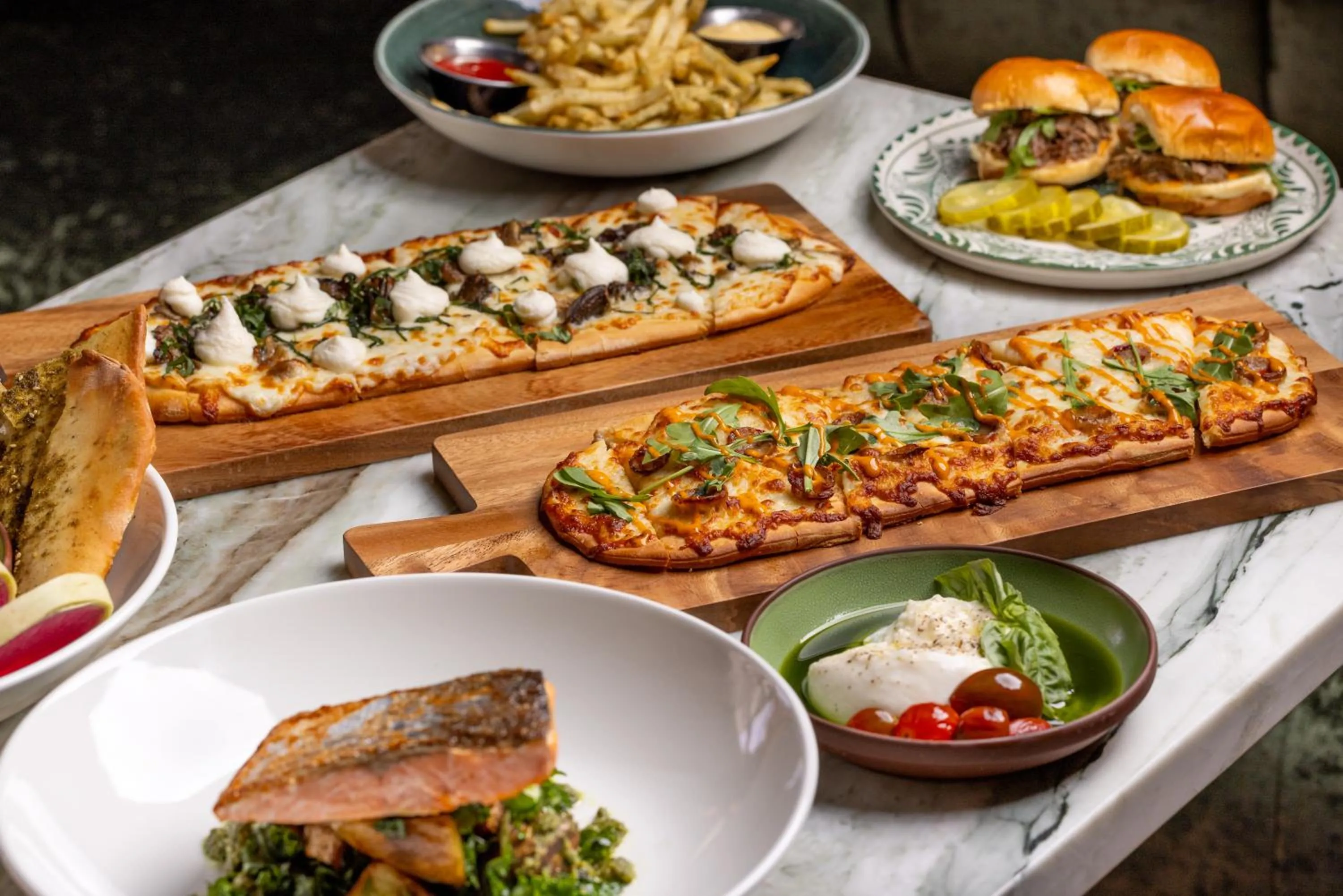 Restaurant/places to eat in Burton House, Beverly Hills, A Tribute Portfolio Hotel