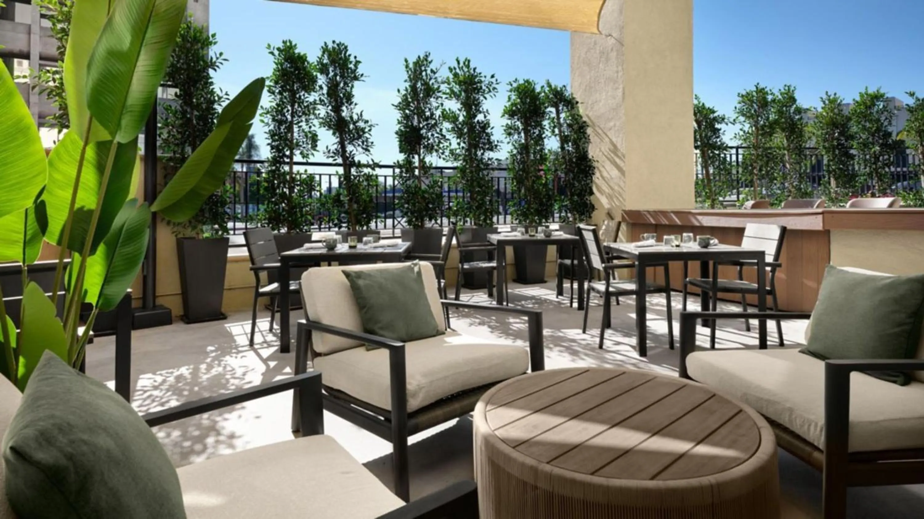 Balcony/Terrace in Burton House, Beverly Hills, A Tribute Portfolio Hotel