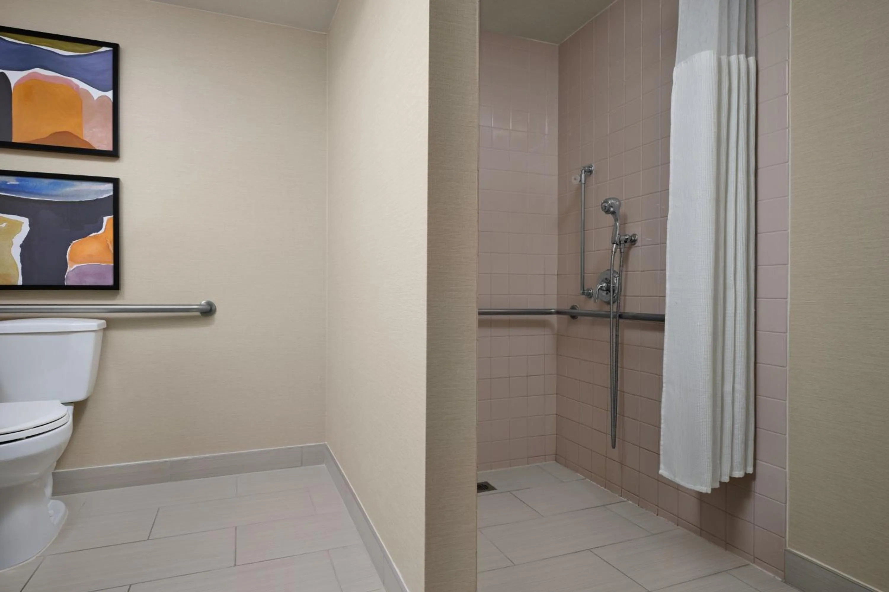 Bathroom in Burton House, Beverly Hills, A Tribute Portfolio Hotel