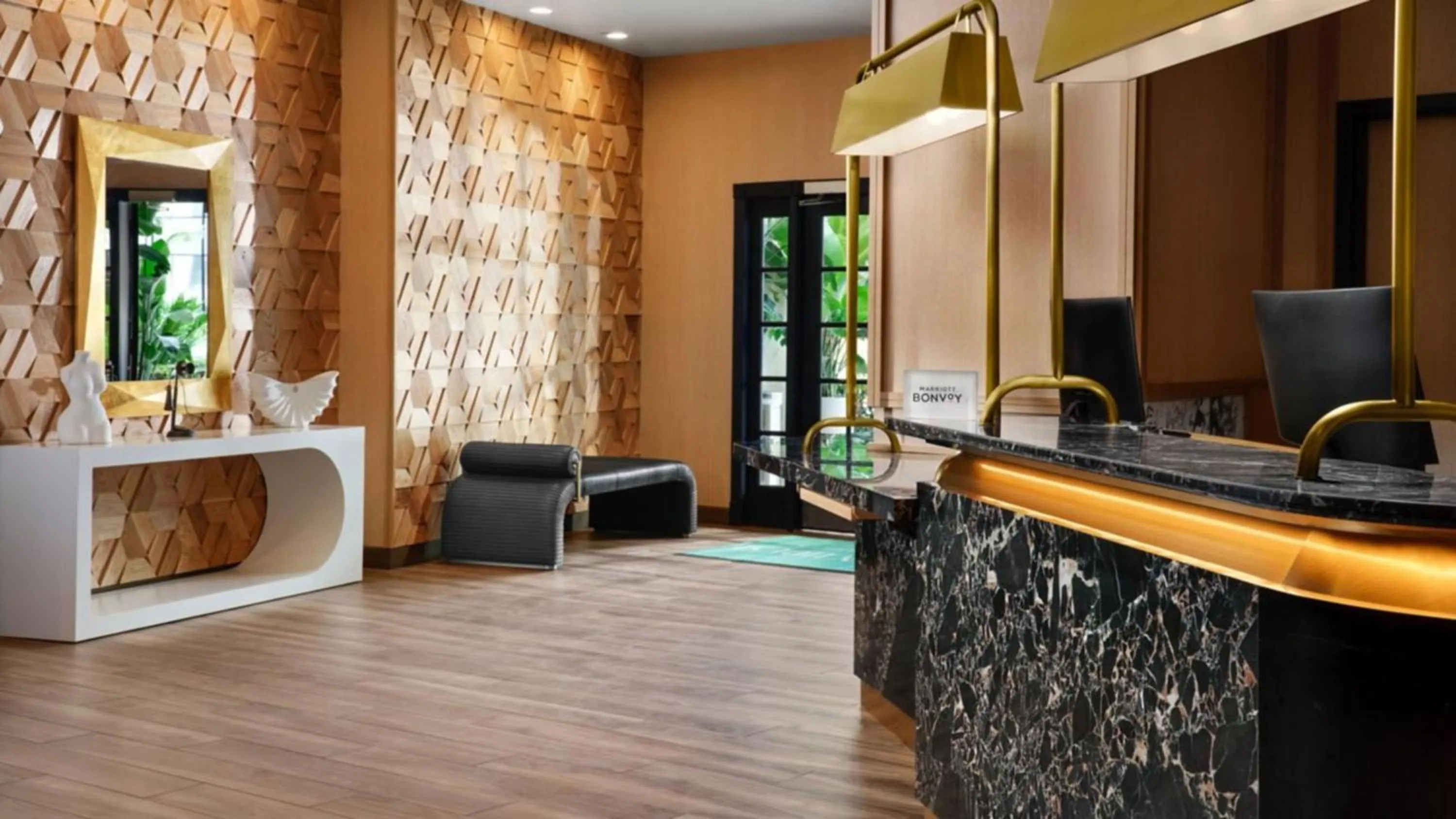 Lobby or reception in Burton House, Beverly Hills, A Tribute Portfolio Hotel