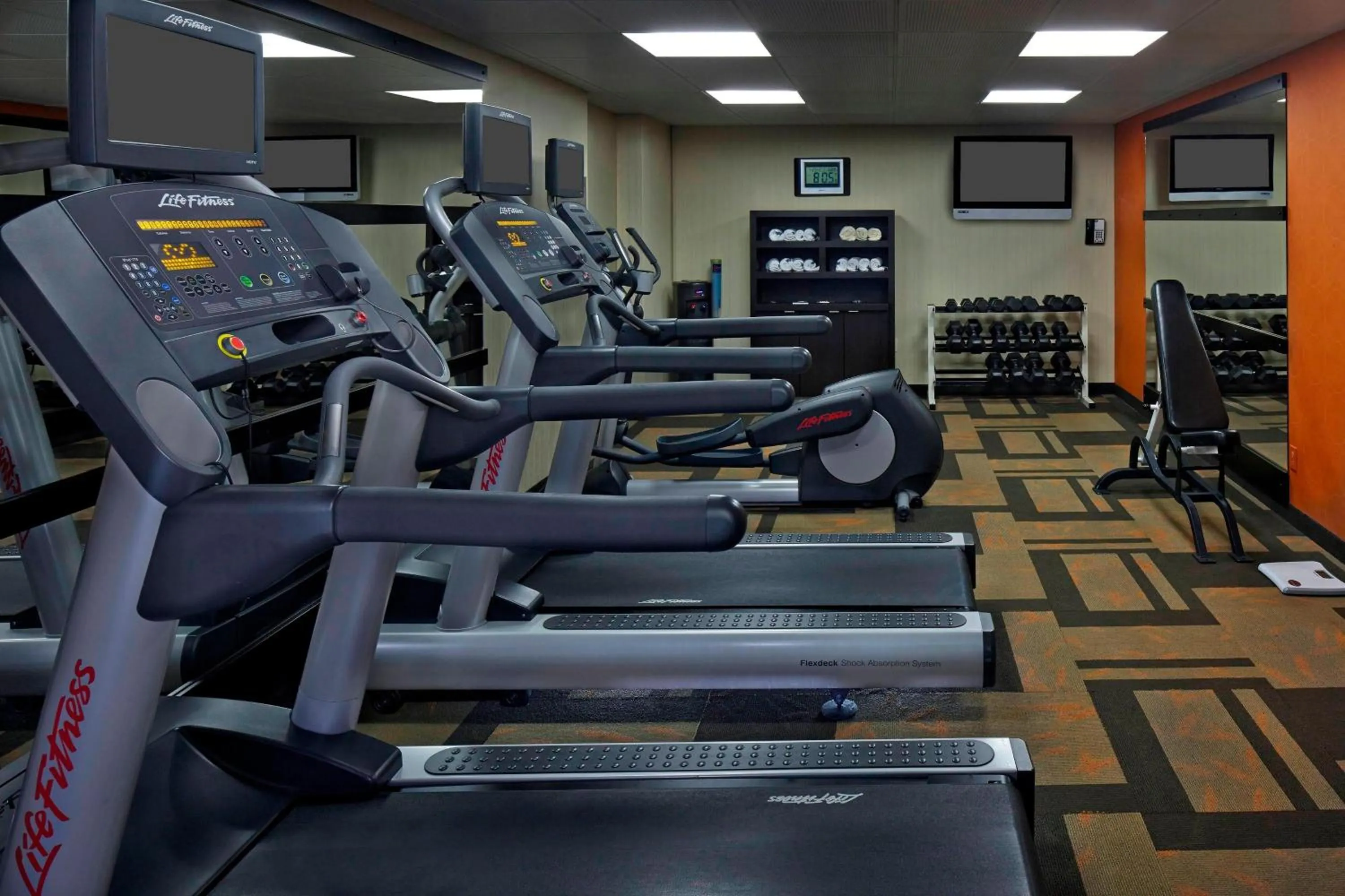 Fitness centre/facilities in Courtyard by Marriott Orlando East/UCF Area