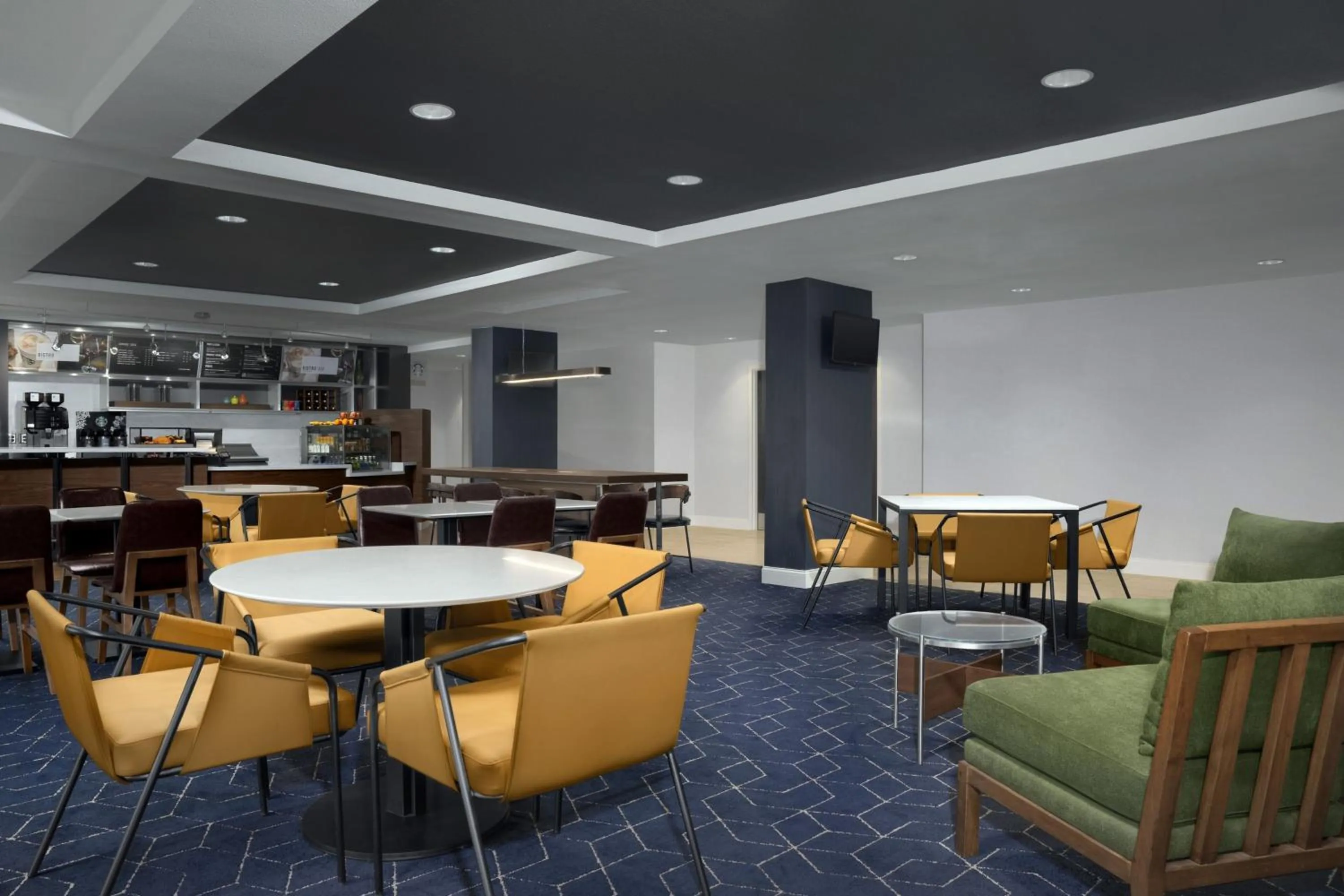 Lobby or reception in Courtyard by Marriott Orlando East/UCF Area