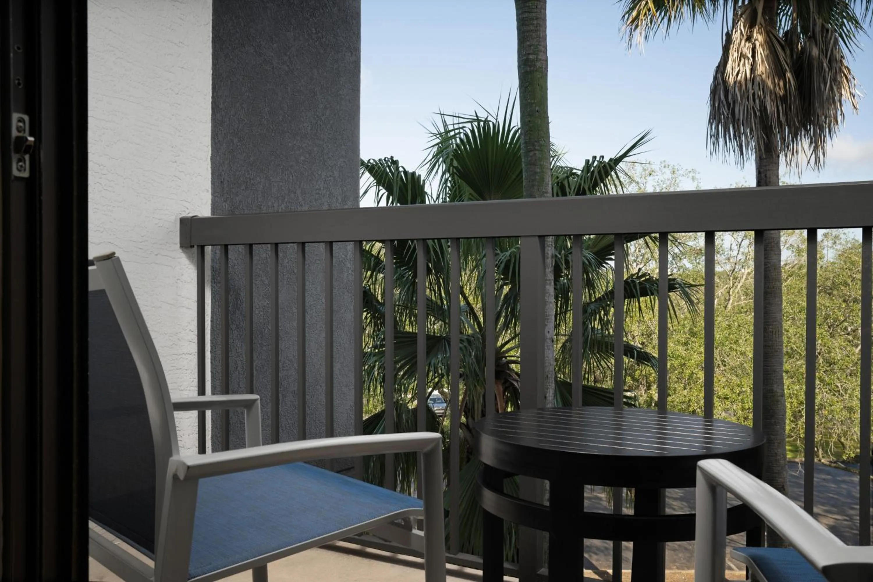 Photo of the whole room in Courtyard by Marriott Orlando East/UCF Area