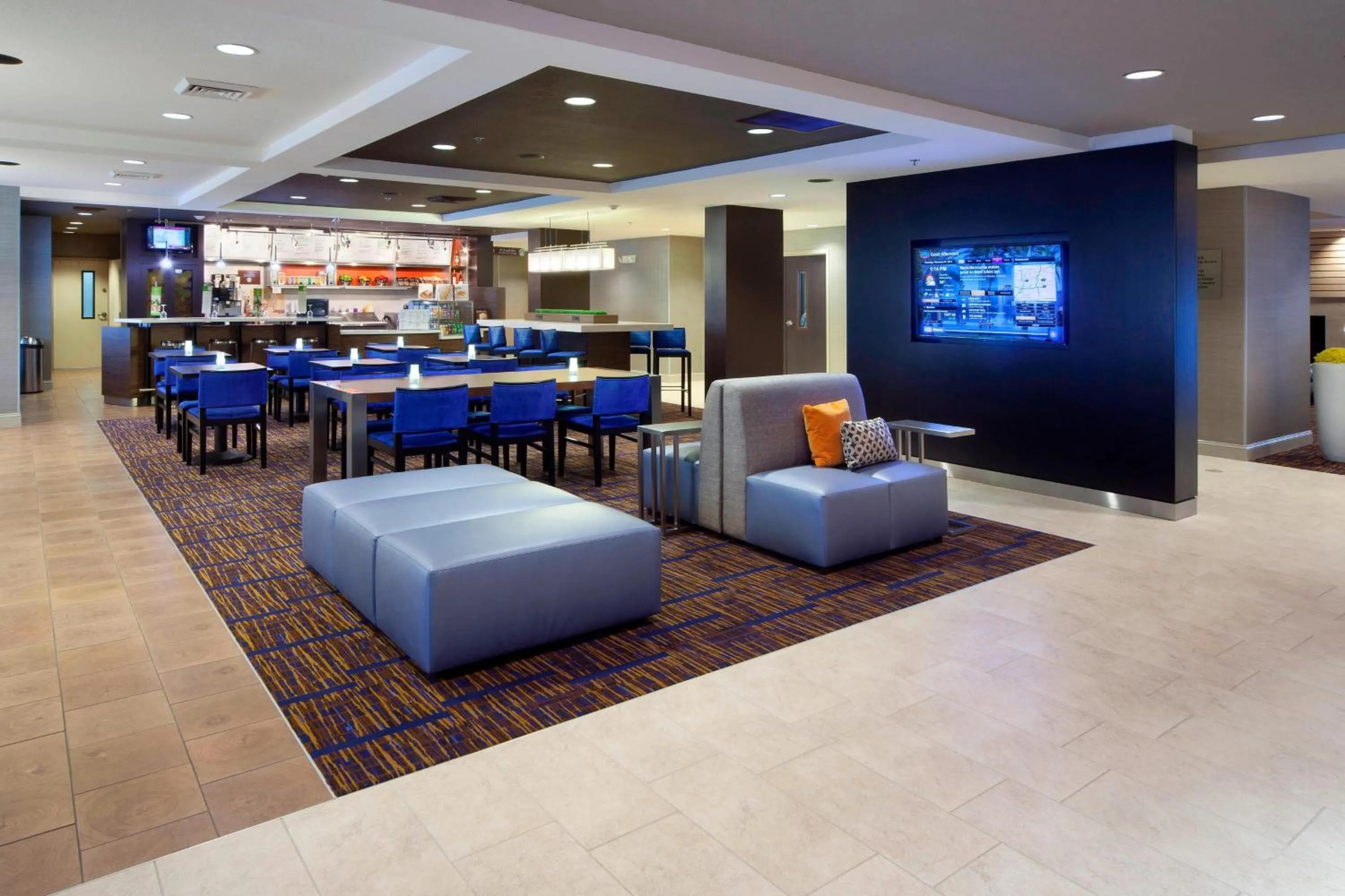 Lobby or reception in Courtyard by Marriott Orlando East/UCF Area
