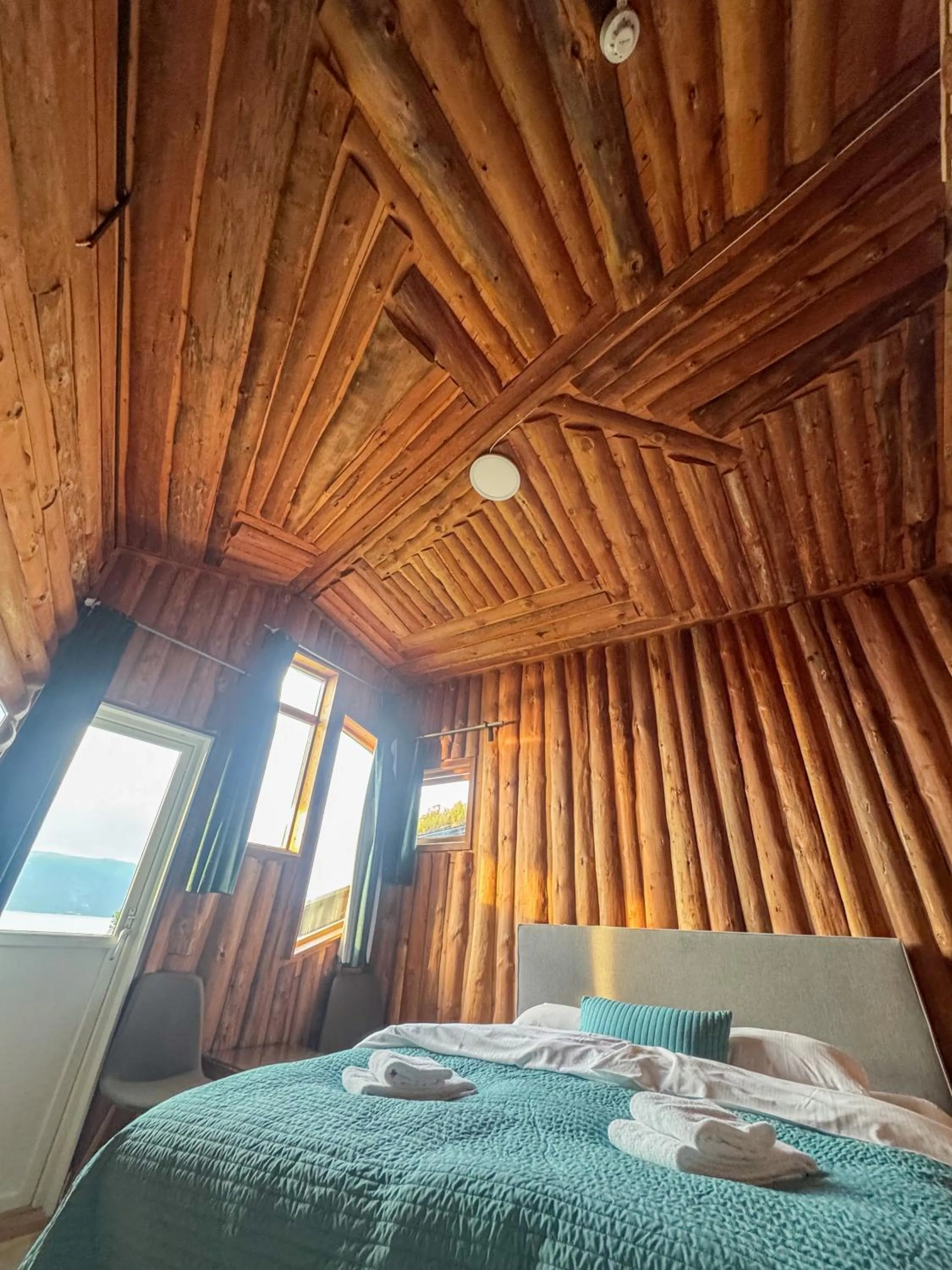 Bedroom, Bed in Brekkestranda Fjordhotel