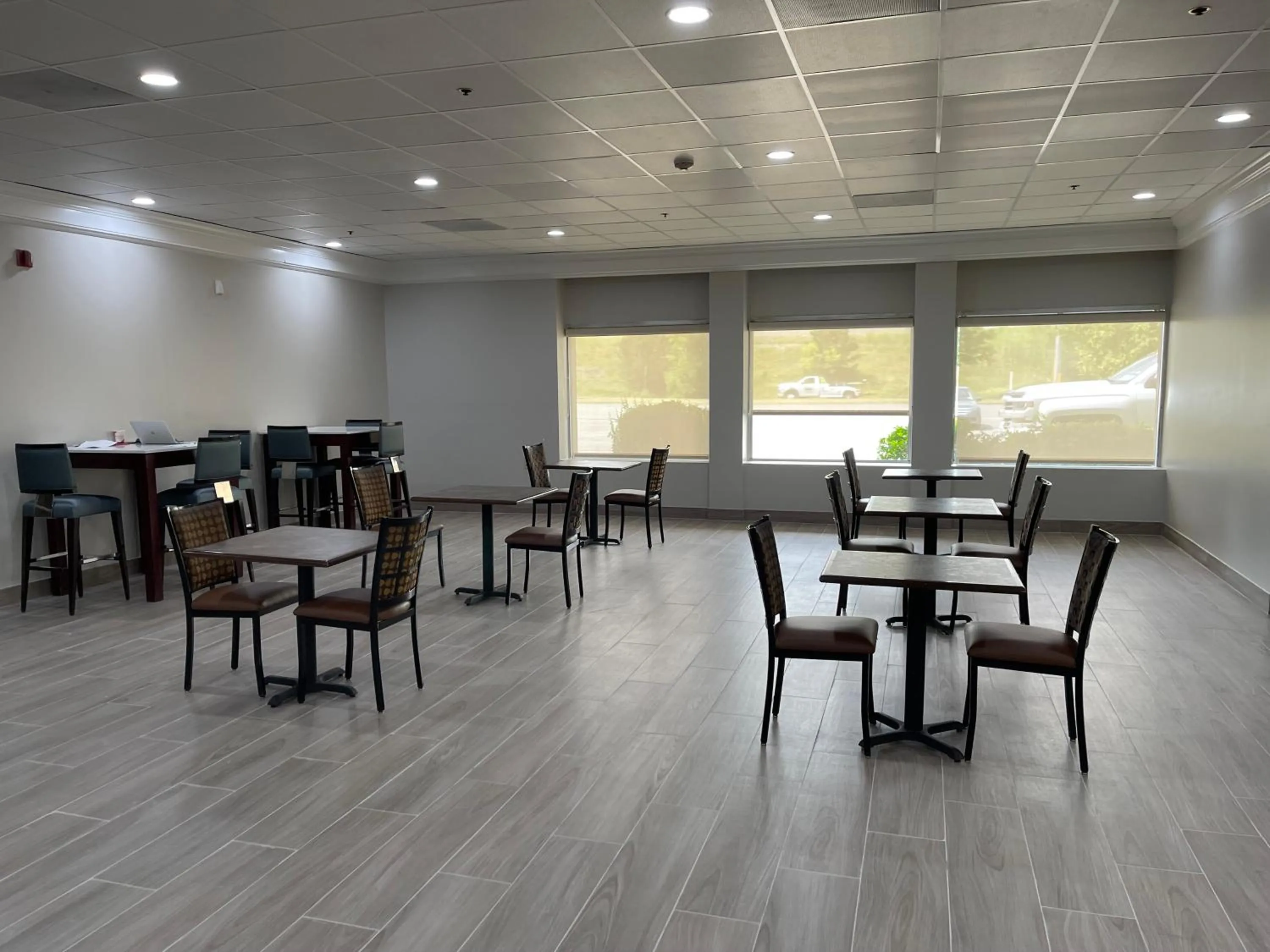 Breakfast in Quality Inn & Suites New Hartford - Utica