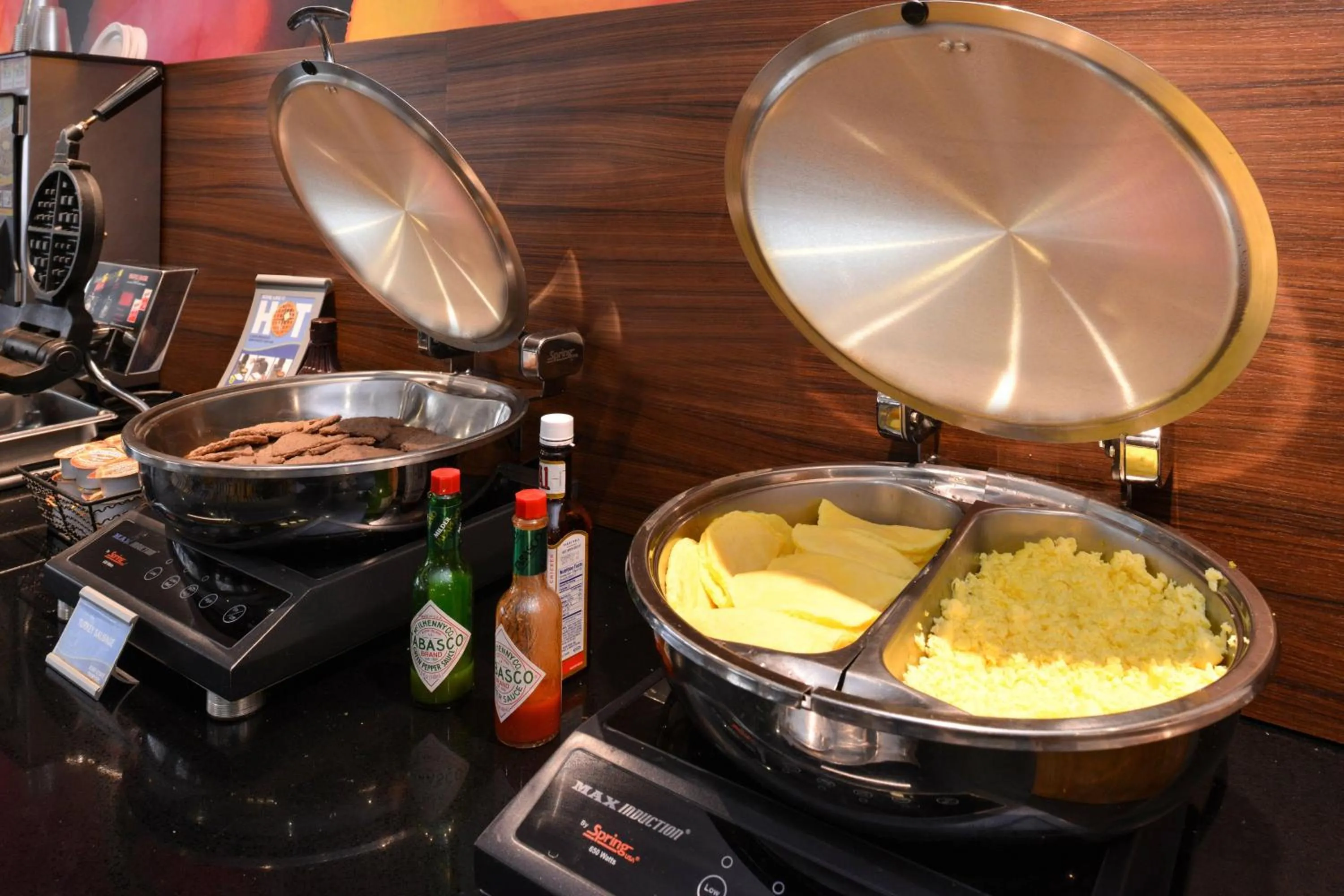 Breakfast in Fairfield Inn Orlando Airport