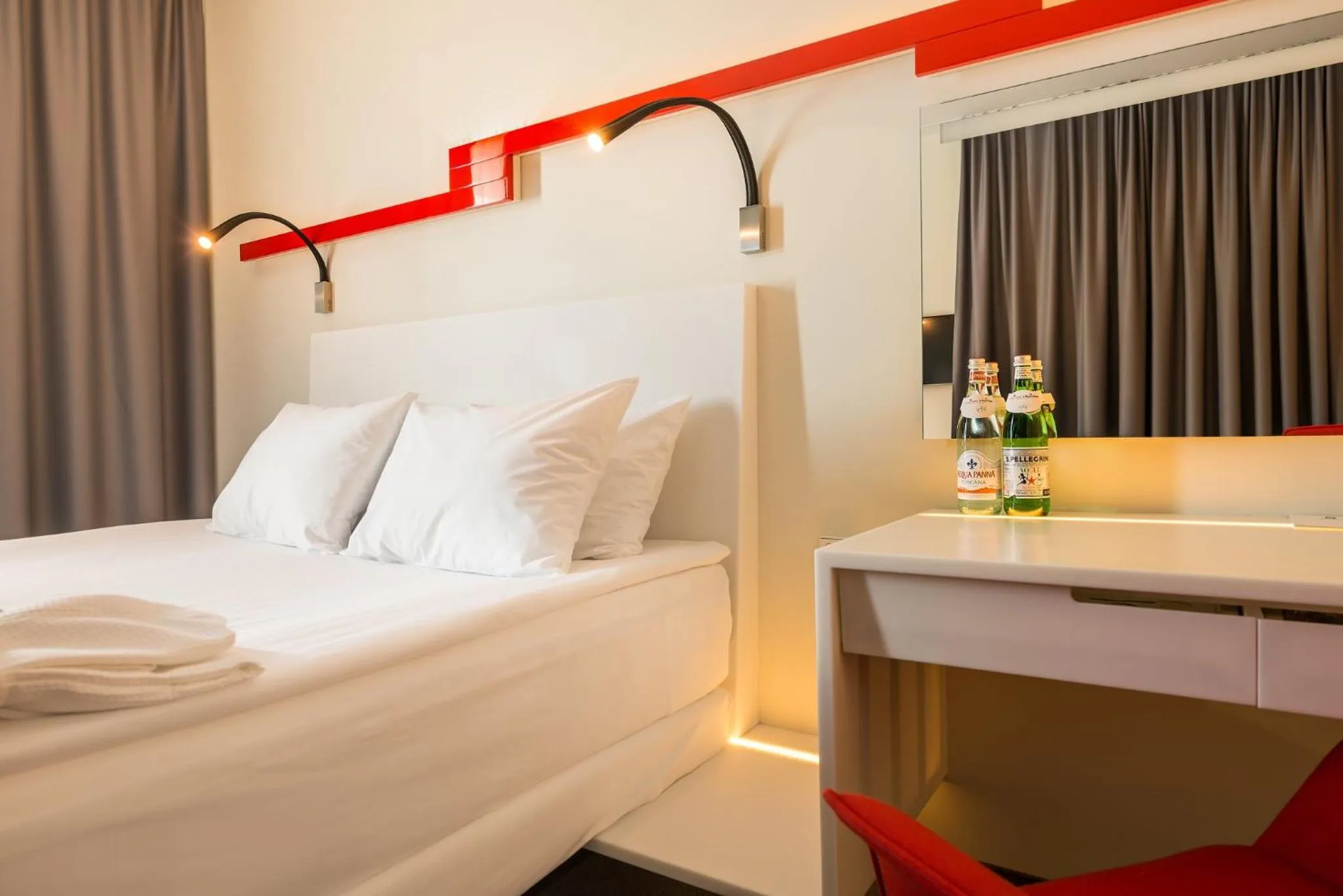 Photo of the whole room, Bed in Holiday Inn Vilnius by IHG