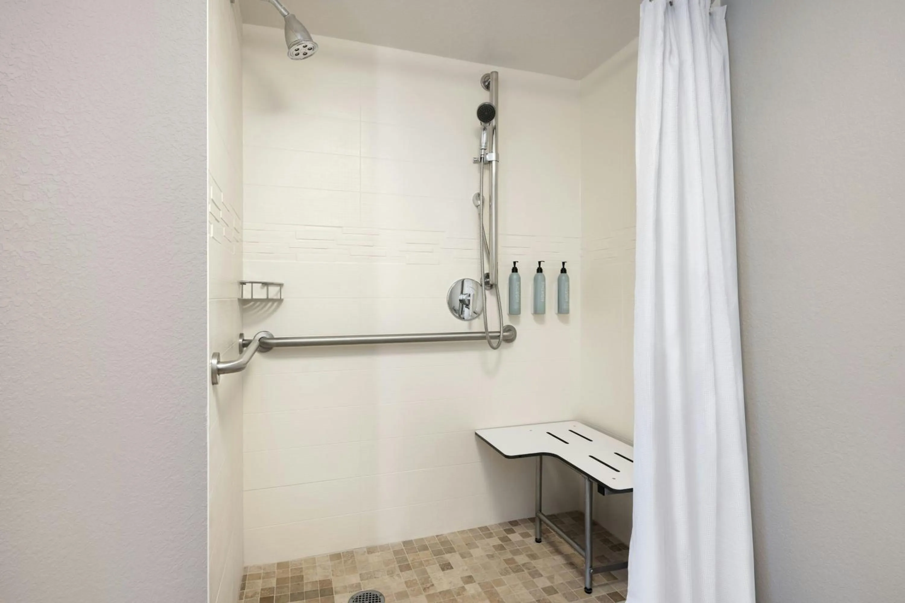 Bathroom in Residence Inn by Marriott Orlando East/UCF Area