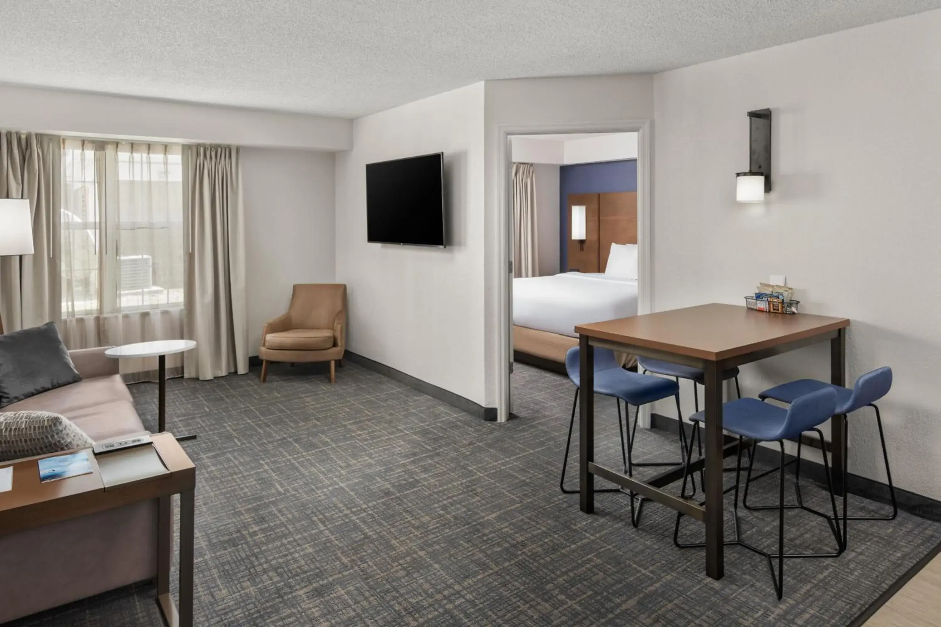 2 Bedroom Suite in Residence Inn by Marriott Orlando East/UCF Area 2 Bedroom Suite in Residence Inn by Marriott Orlando East/UCF Area
