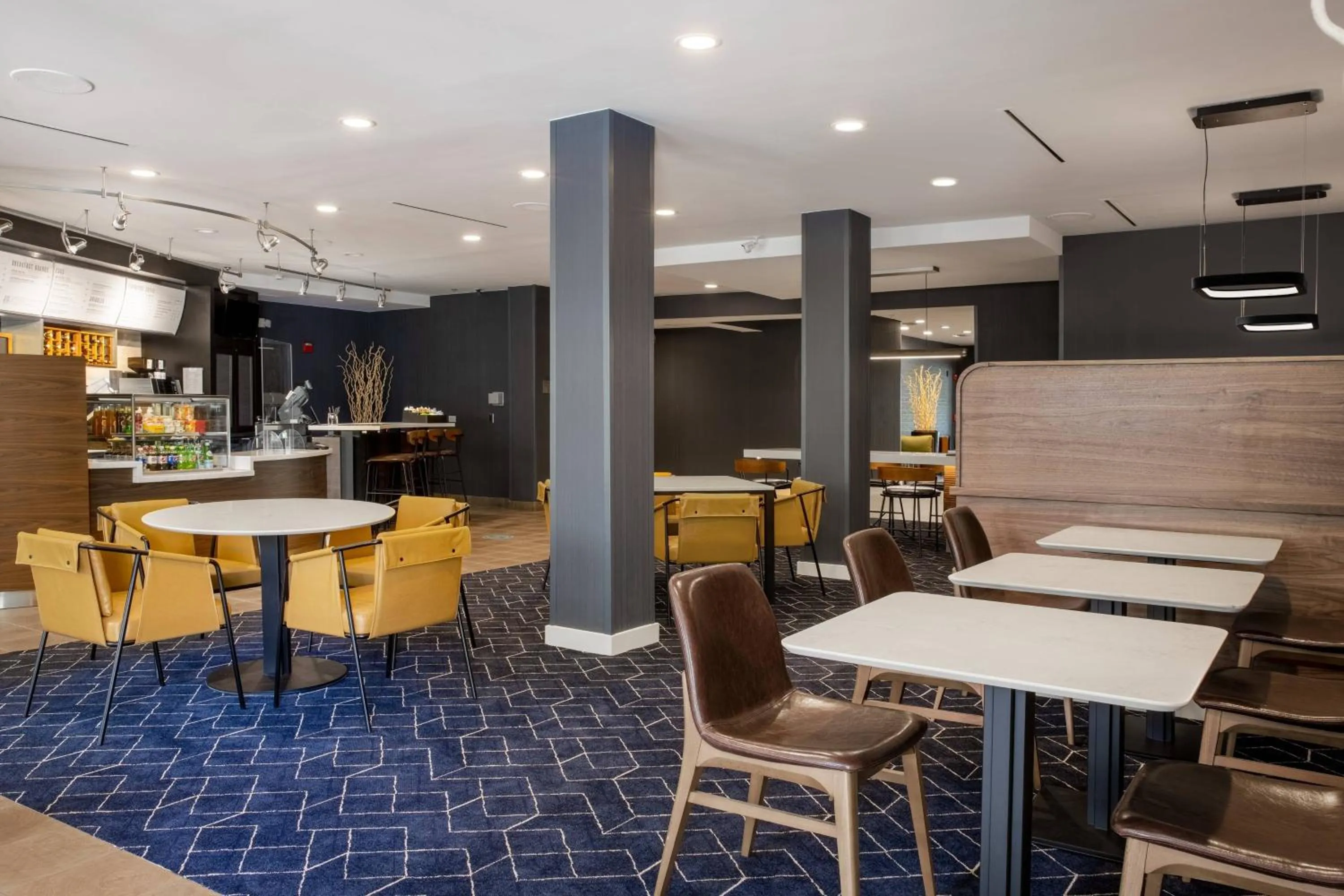 Restaurant/places to eat in Courtyard Orlando Altamonte Springs Maitland