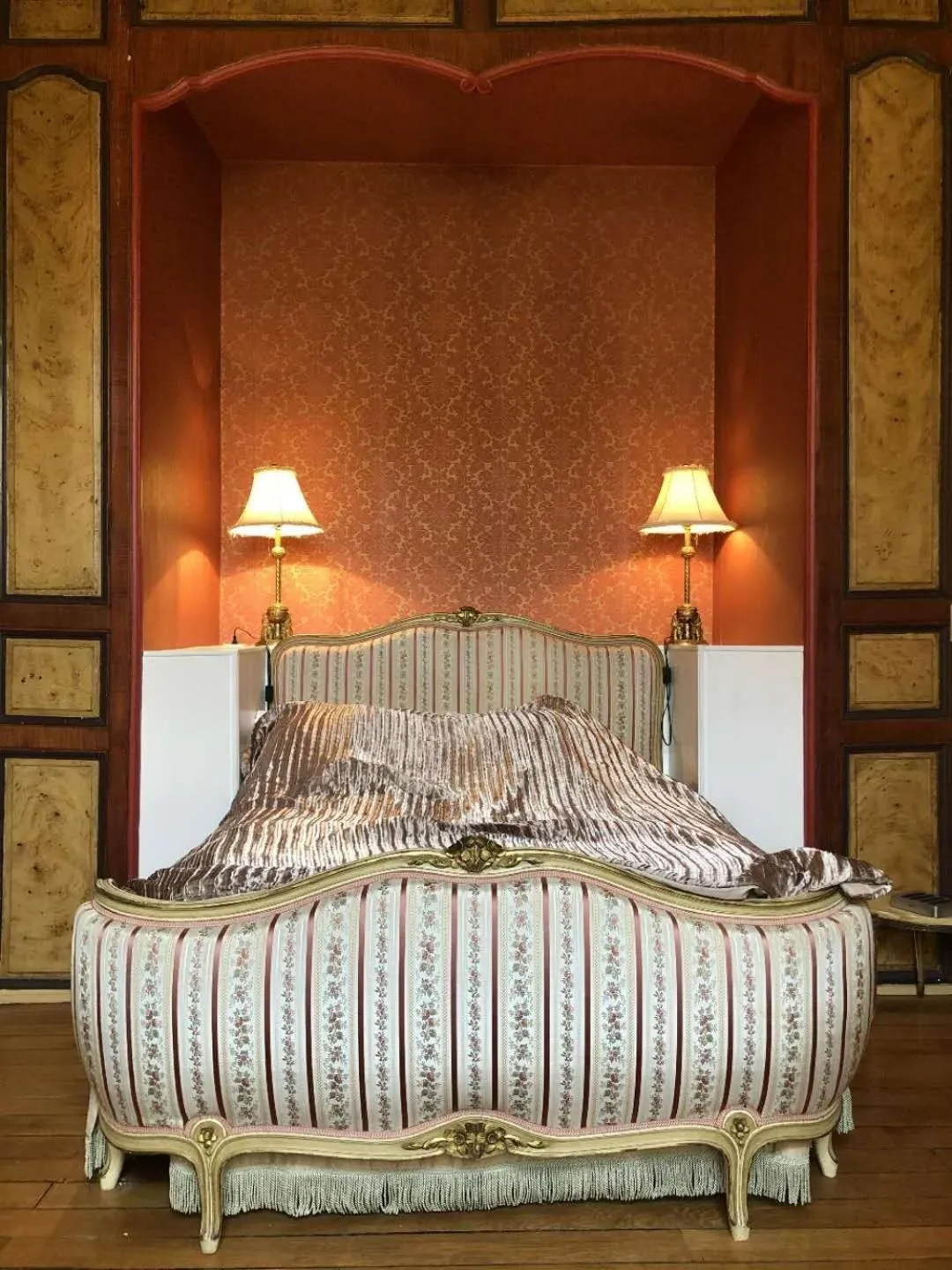 Bed in Chateau de la Grand'Maison