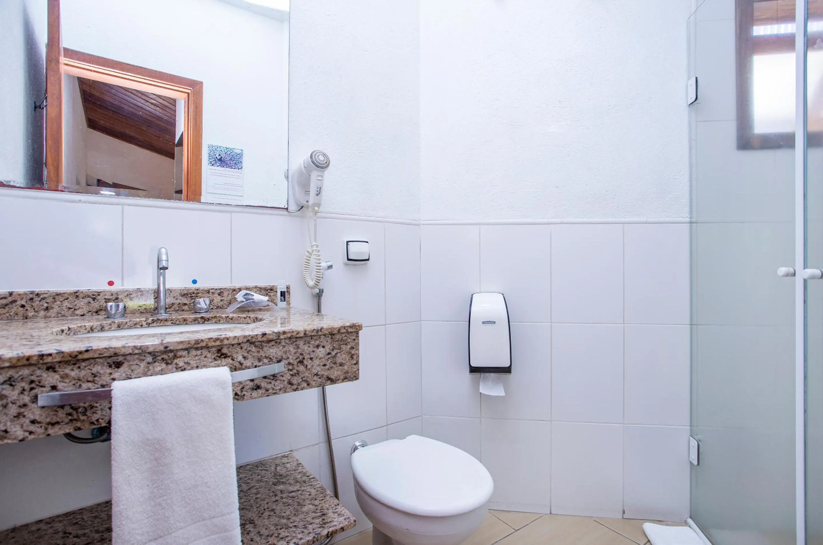 Bathroom in Hotel Praia do Portinho