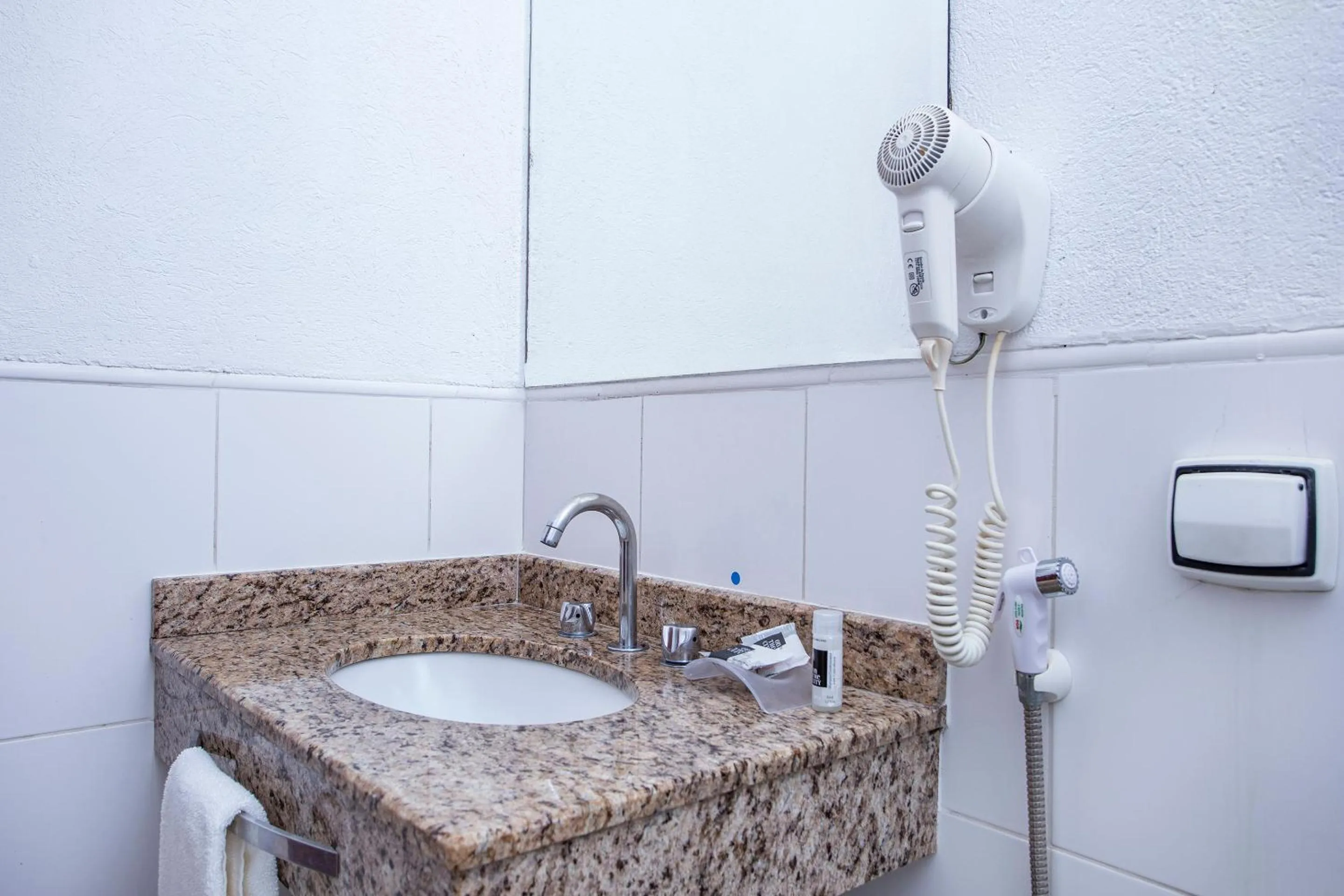 Bathroom in Hotel Praia do Portinho