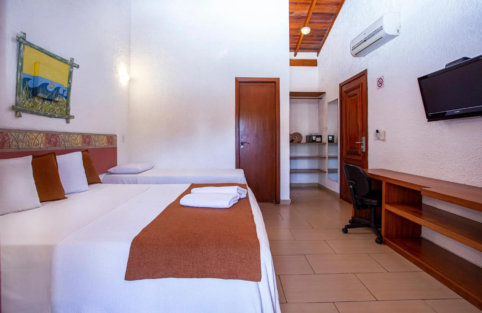 Bedroom, Bed in Hotel Praia do Portinho