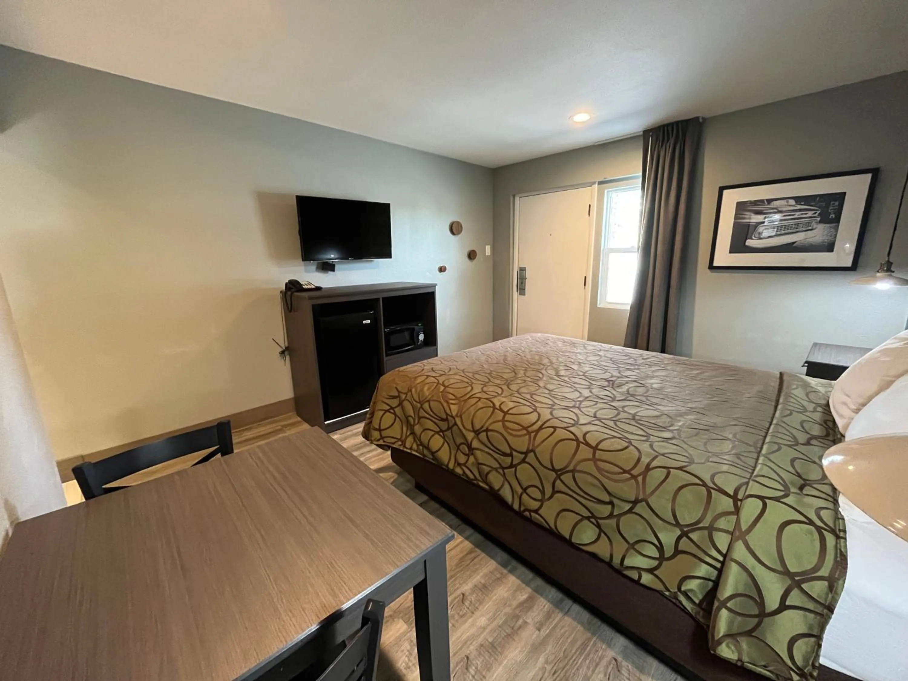 Bed in Mountain View Inn