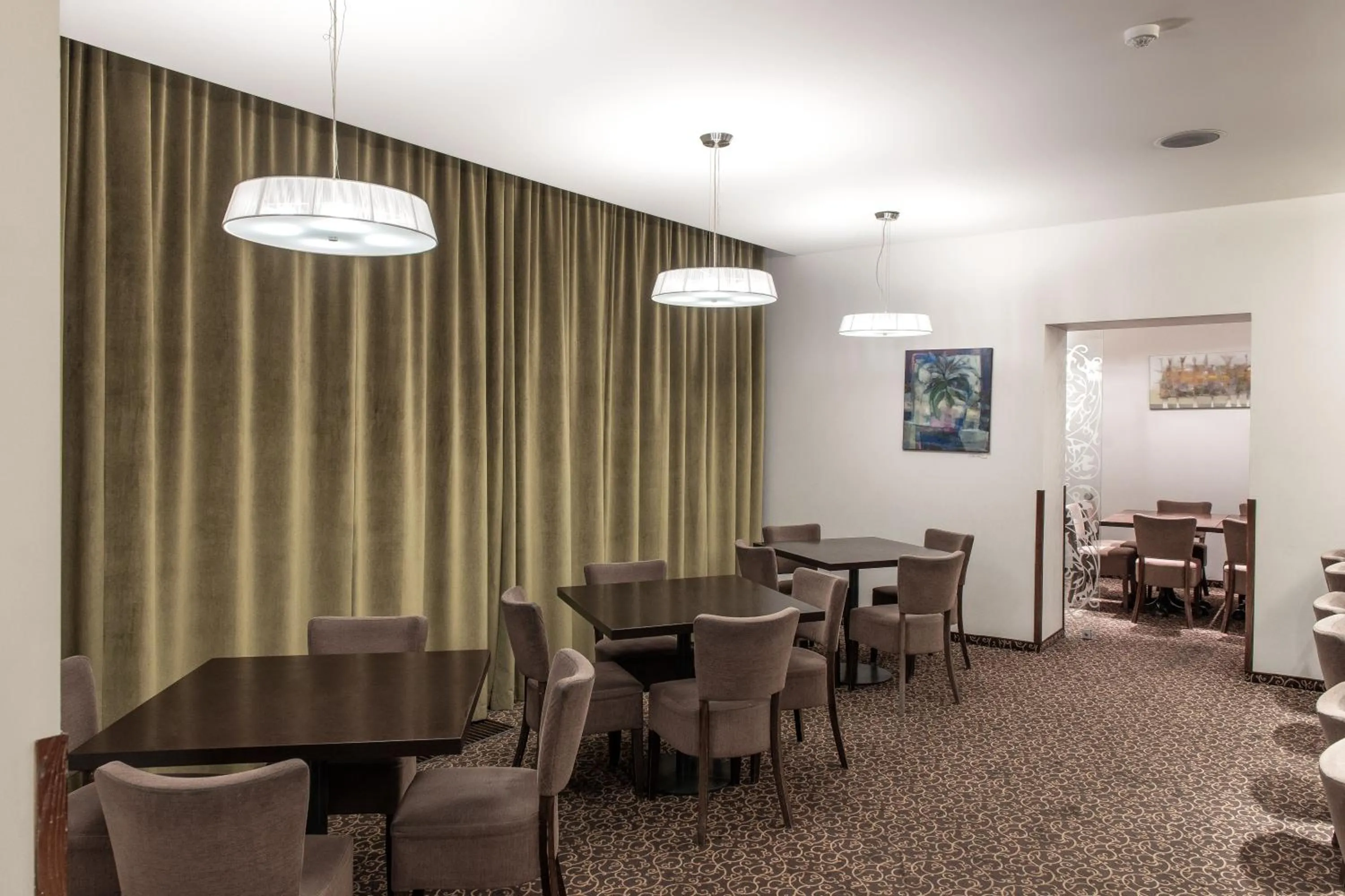 Restaurant/places to eat in Hotel Panorama