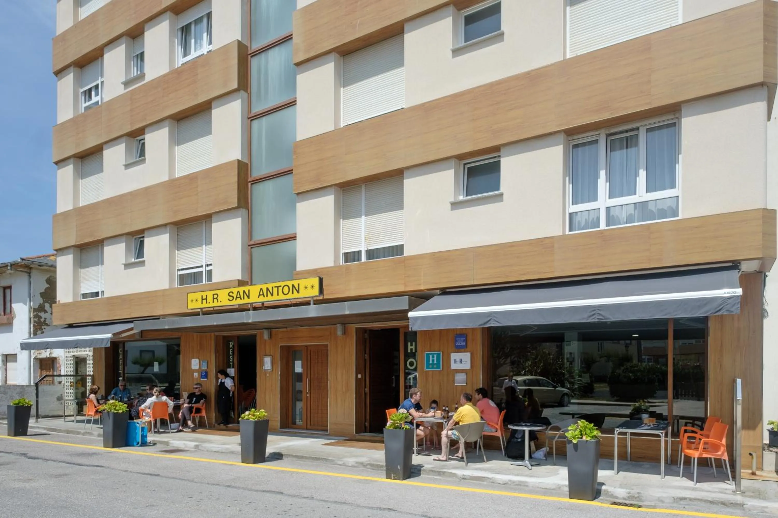 Property building in Hotel Restaurante San Anton