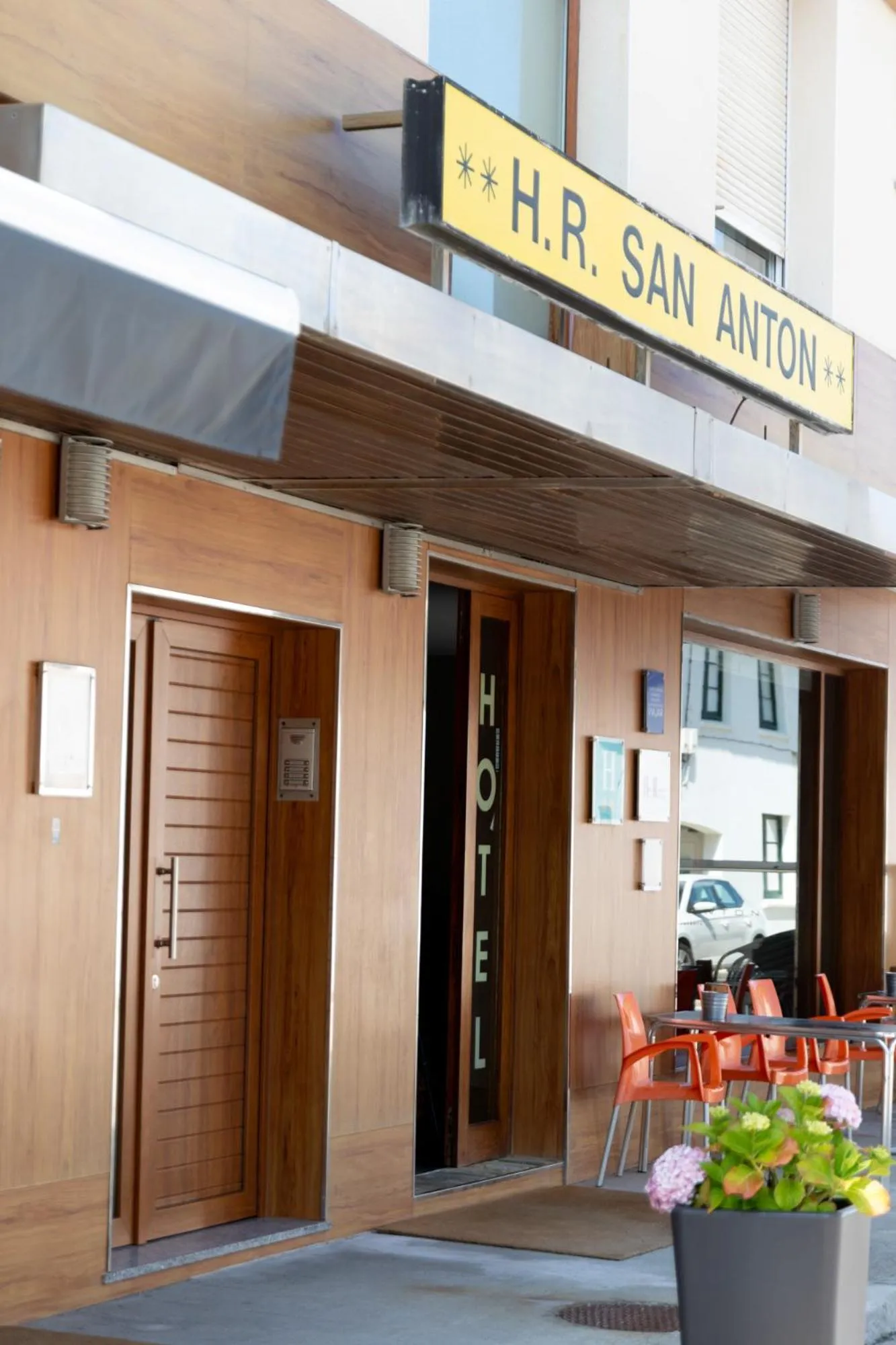 Property building in Hotel Restaurante San Anton