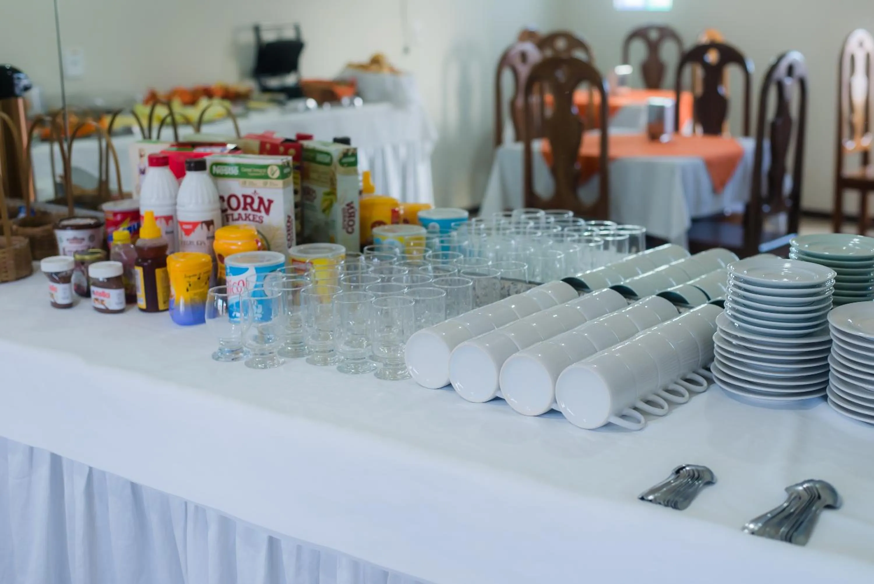 Buffet breakfast in Pousada Clube Vista do Rio