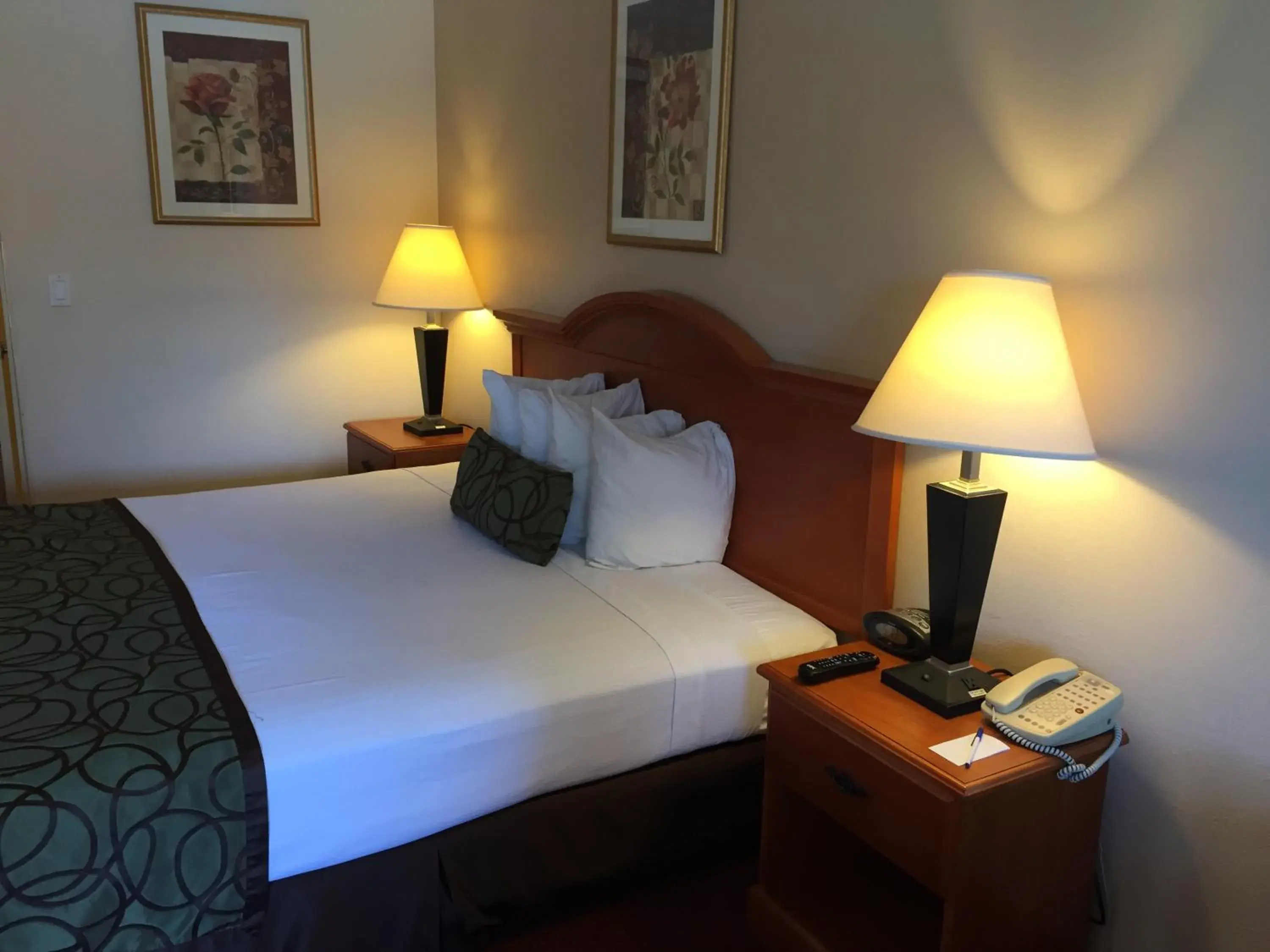 King Room - Non-Smoking in Chula Vista Inn King Room - Non-Smoking in Chula Vista Inn