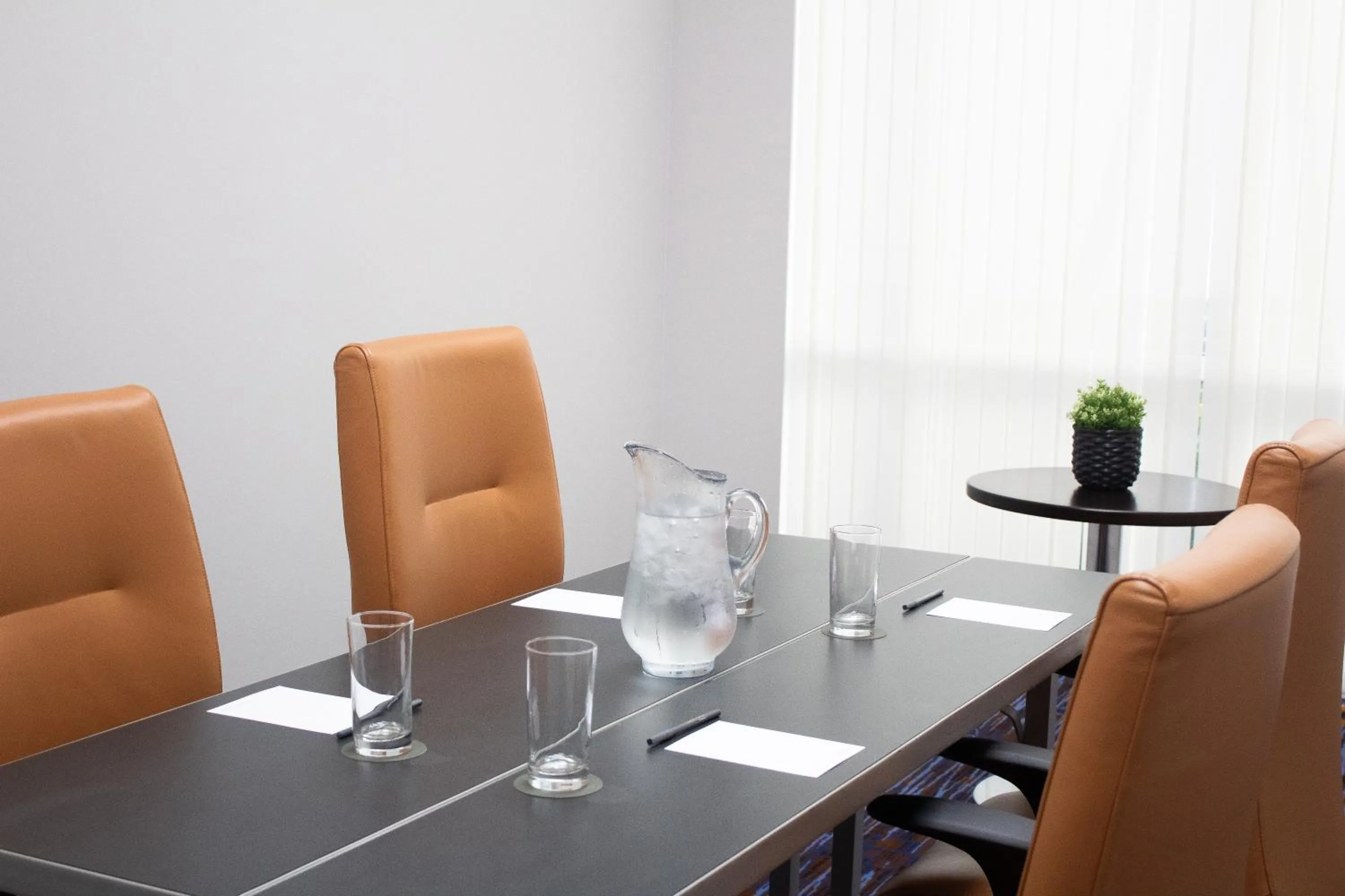 Meeting/conference room in Courtyard Miami Dadeland