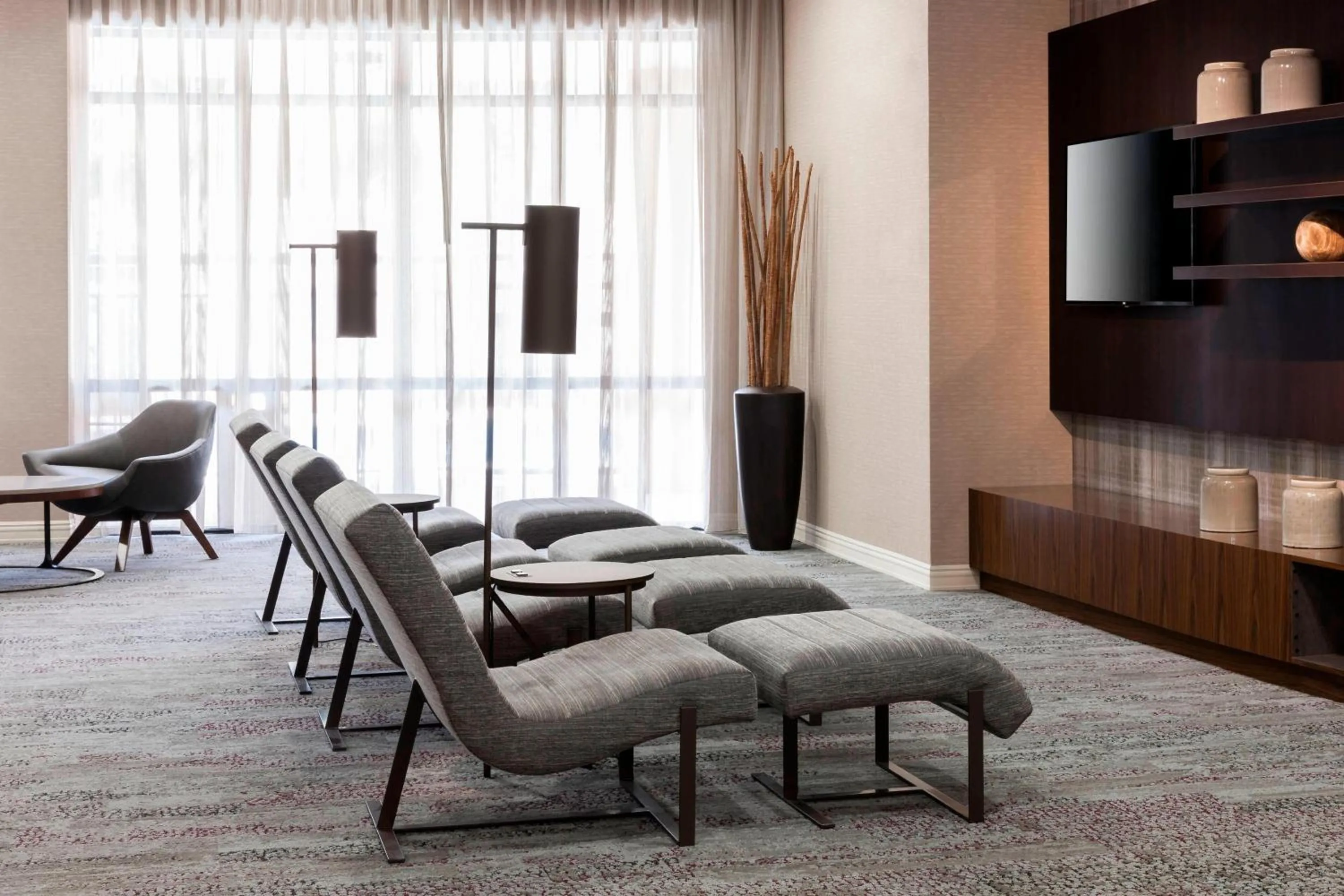 Lobby or reception in Courtyard by Marriott Miami at Dolphin Mall