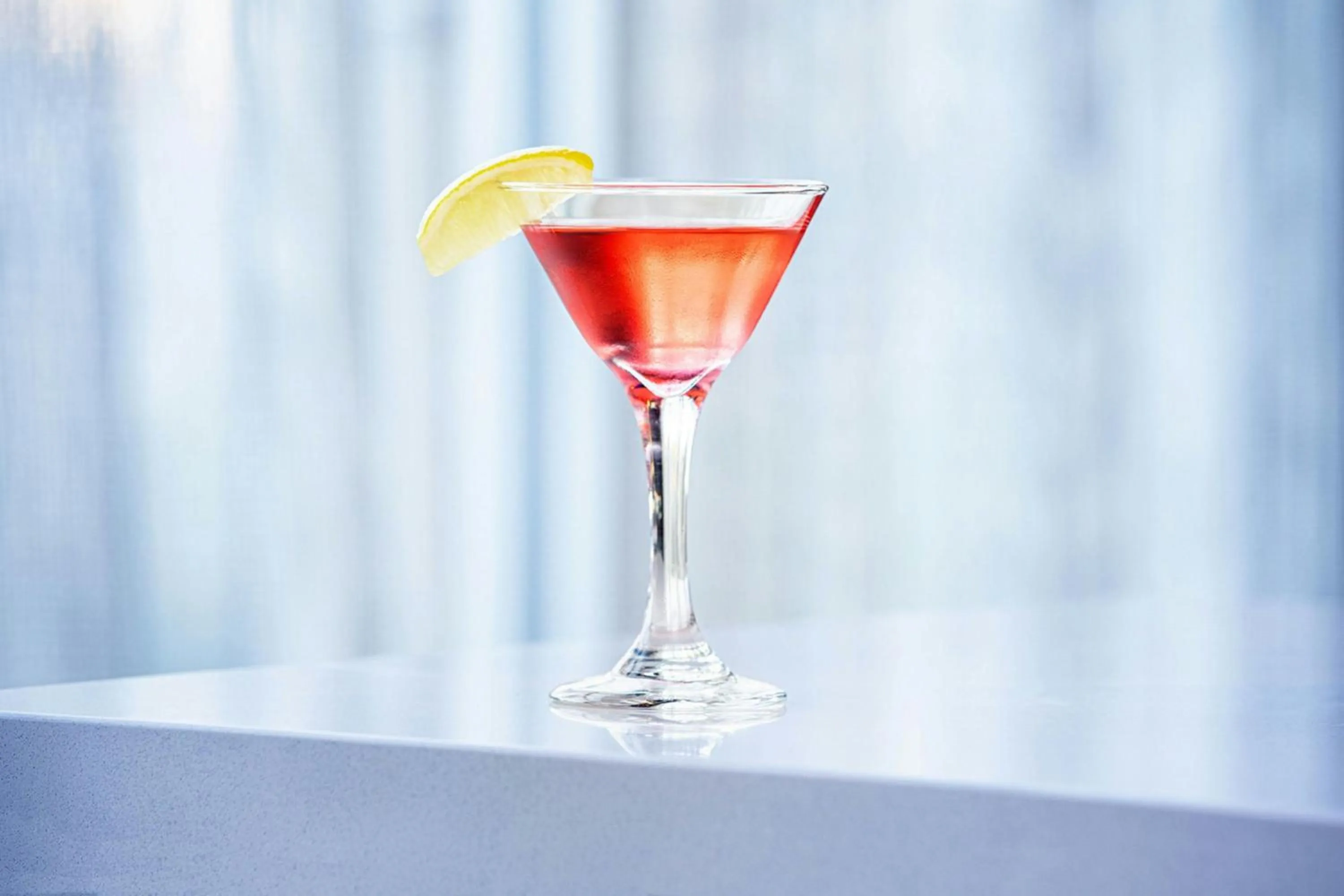 Lounge or bar in Aloft Phoenix Airport