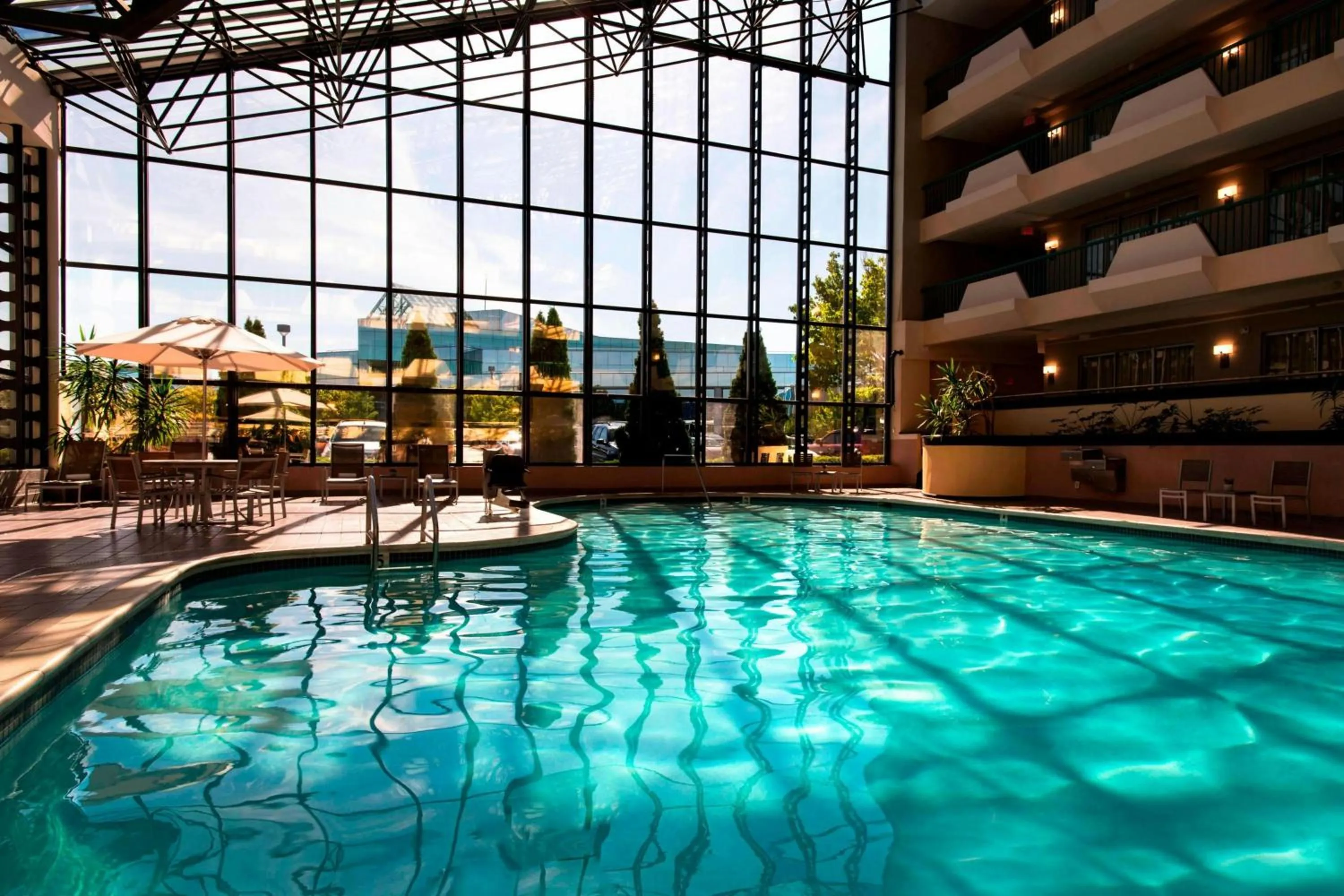 Swimming pool in Marriott Melville Long Island