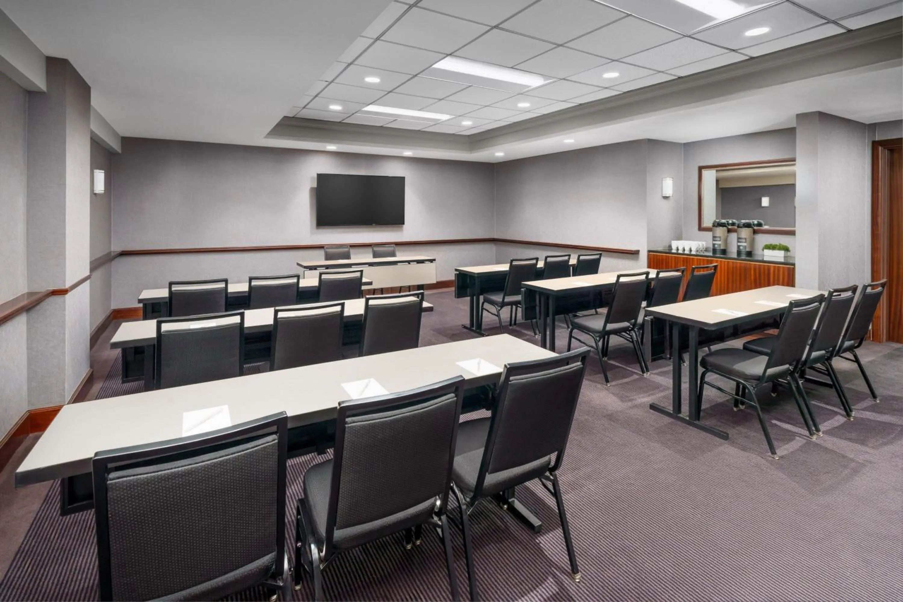 Meeting/conference room in Residence Inn by Marriott New York Manhattan/Times Square