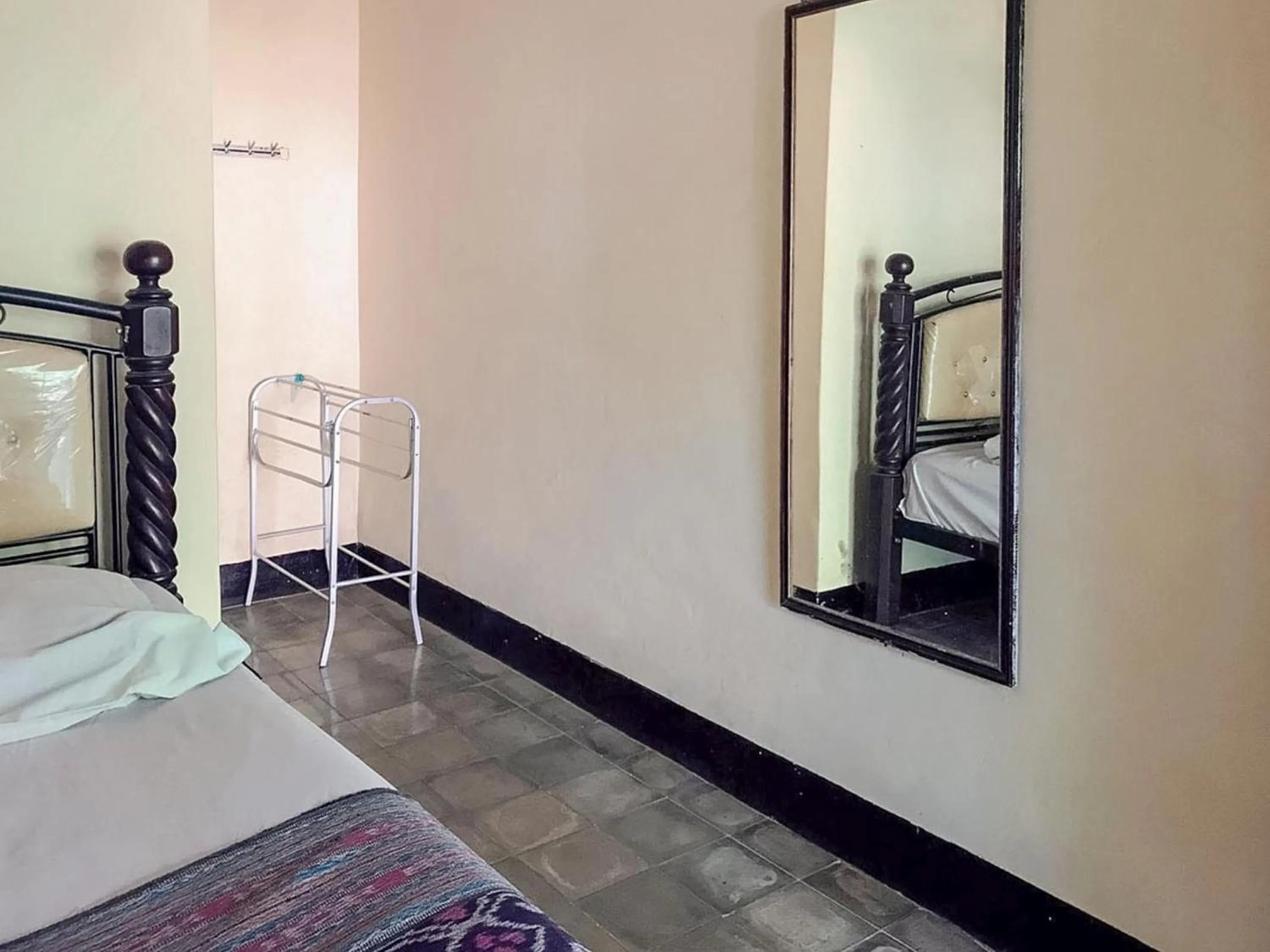 Bedroom, Bed in Oka Homestay Mitra RedDoorz